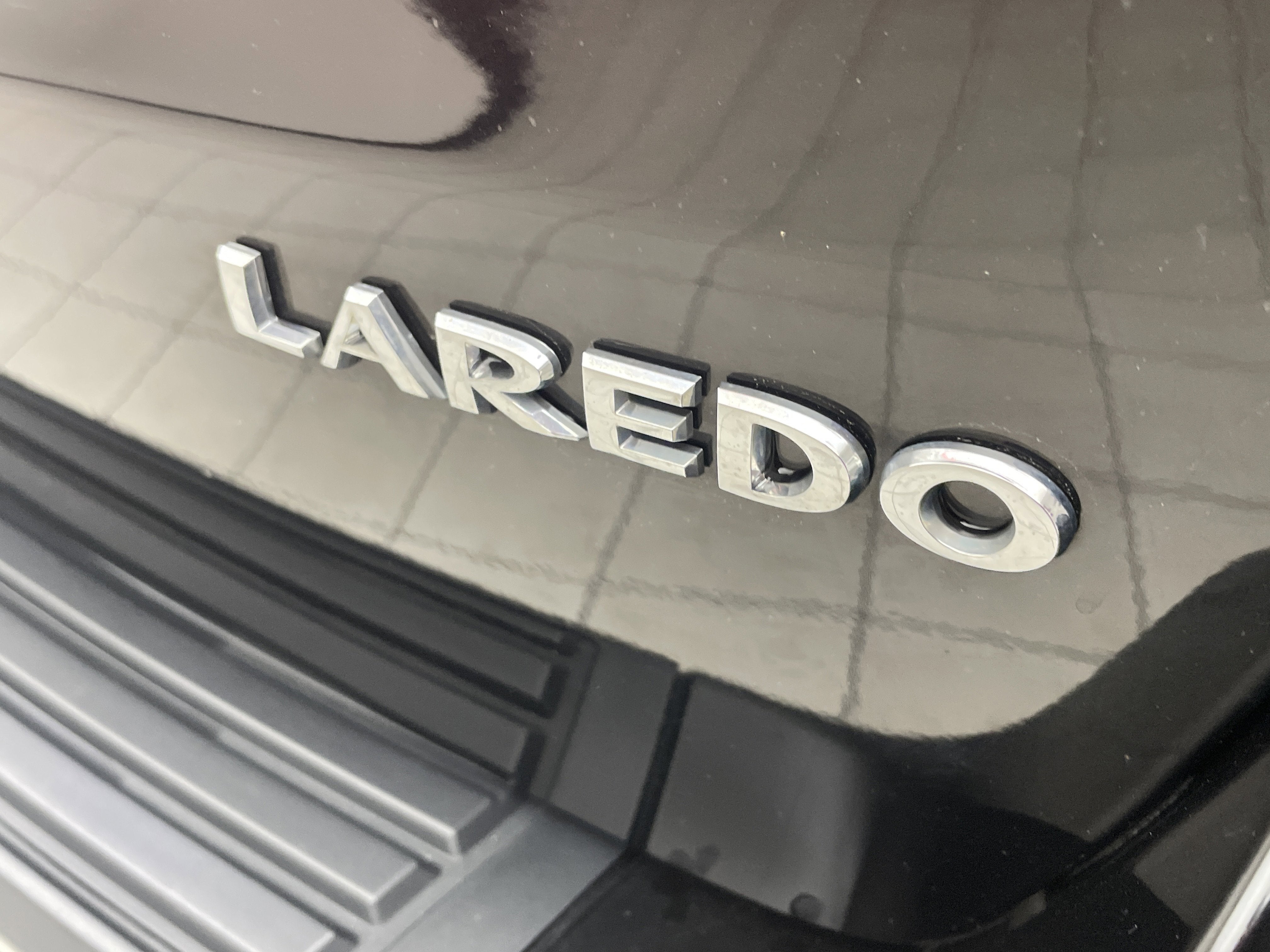 2017 Jeep Grand Cherokee Laredo 4x4