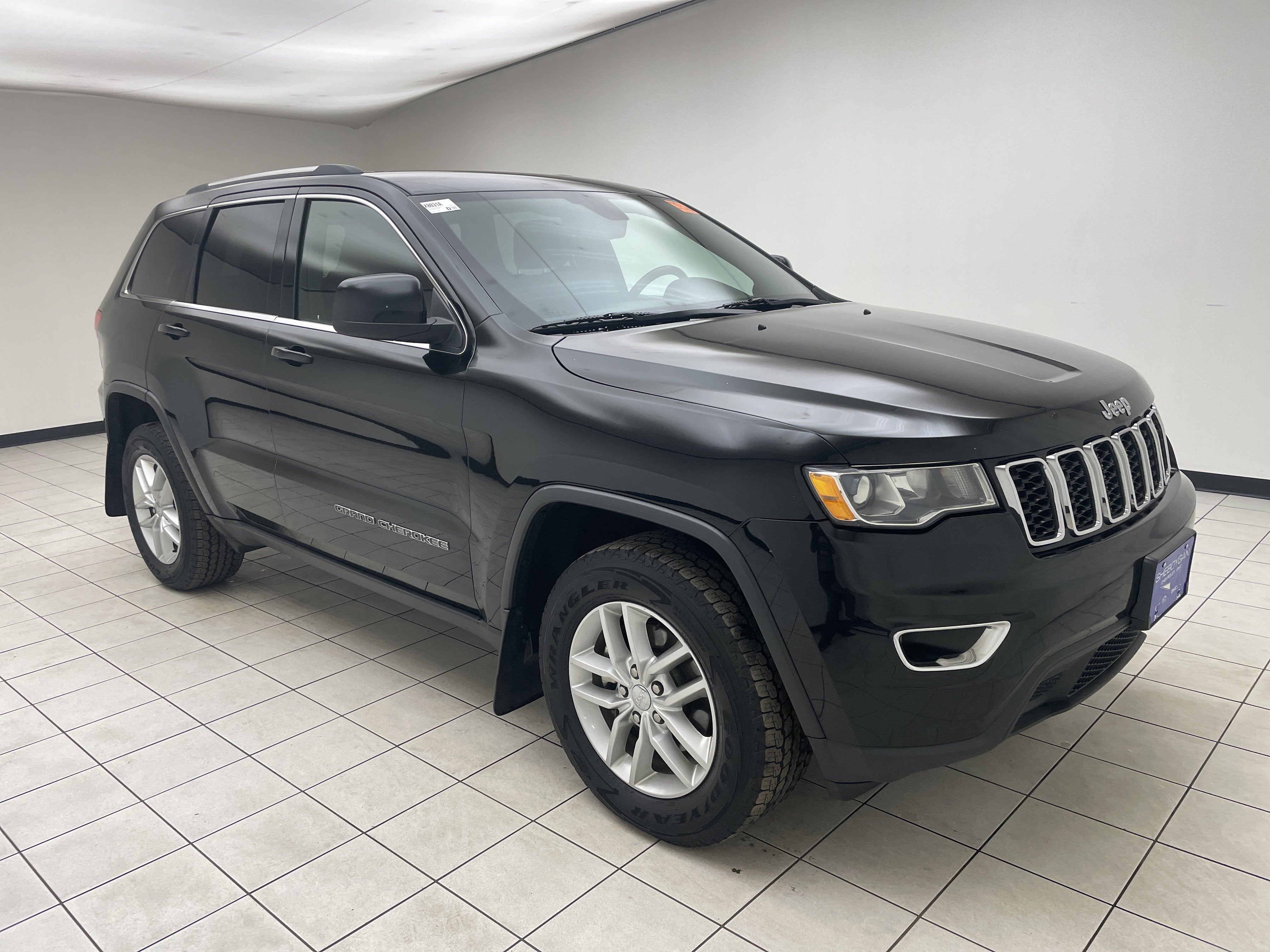 2017 Jeep Grand Cherokee Laredo 4x4
