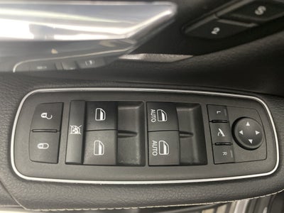 2022 RAM 1500 Laramie Crew Cab 4x4 5'7" Box