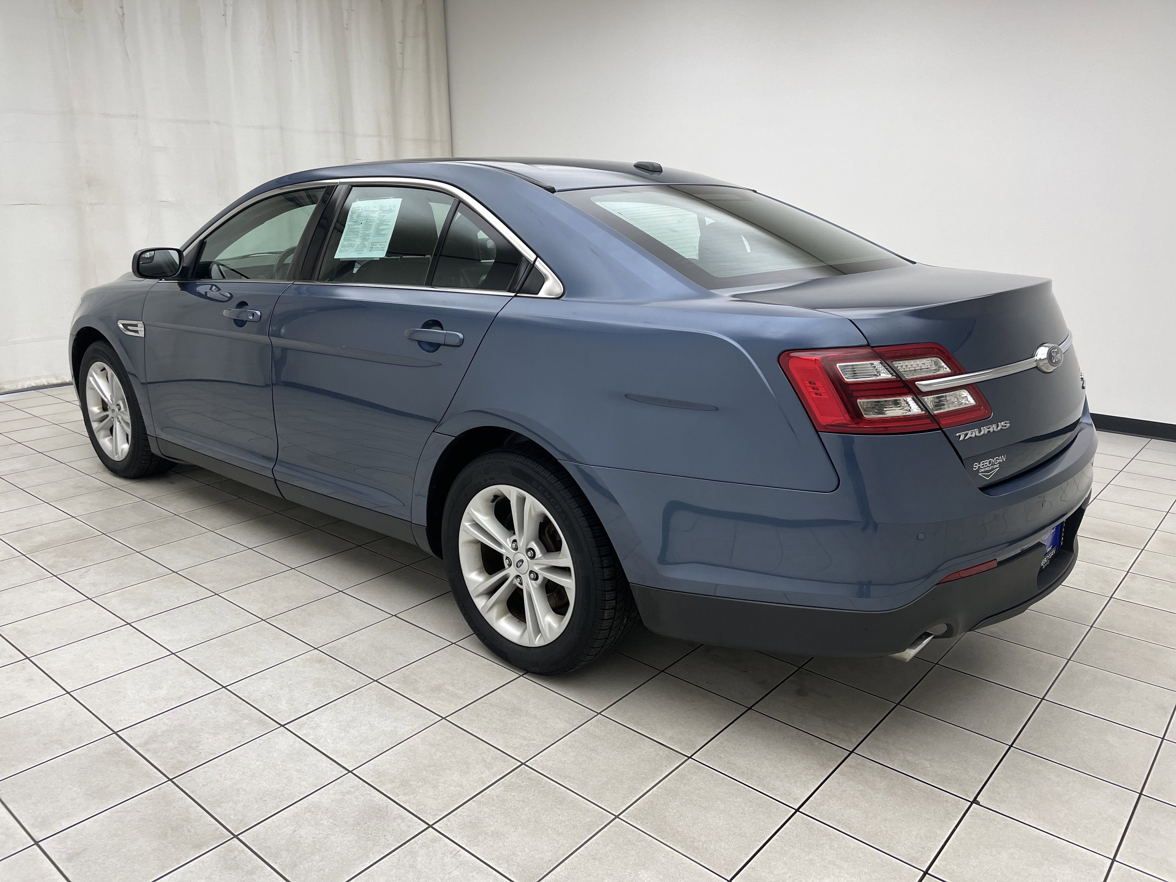 2018 Ford Taurus SEL