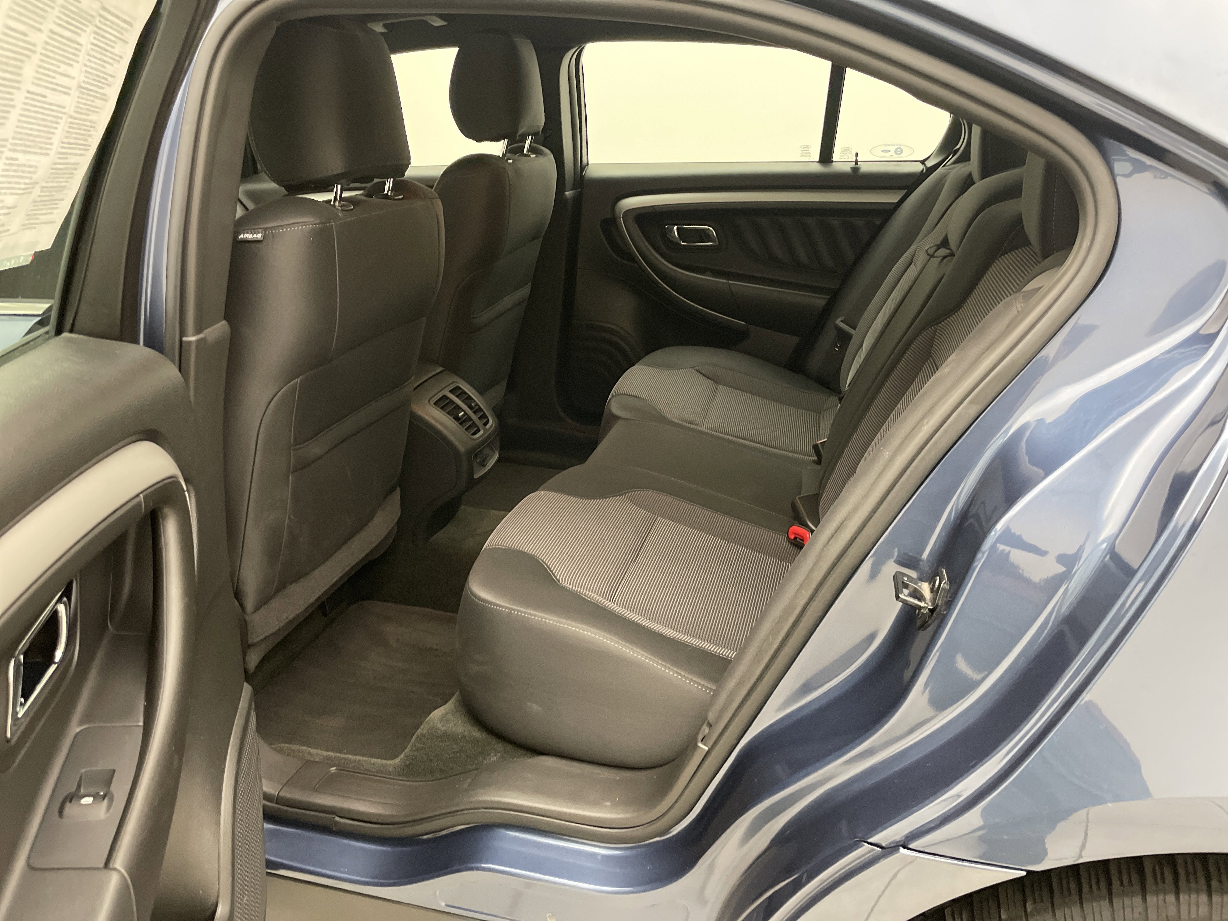 2018 Ford Taurus SEL