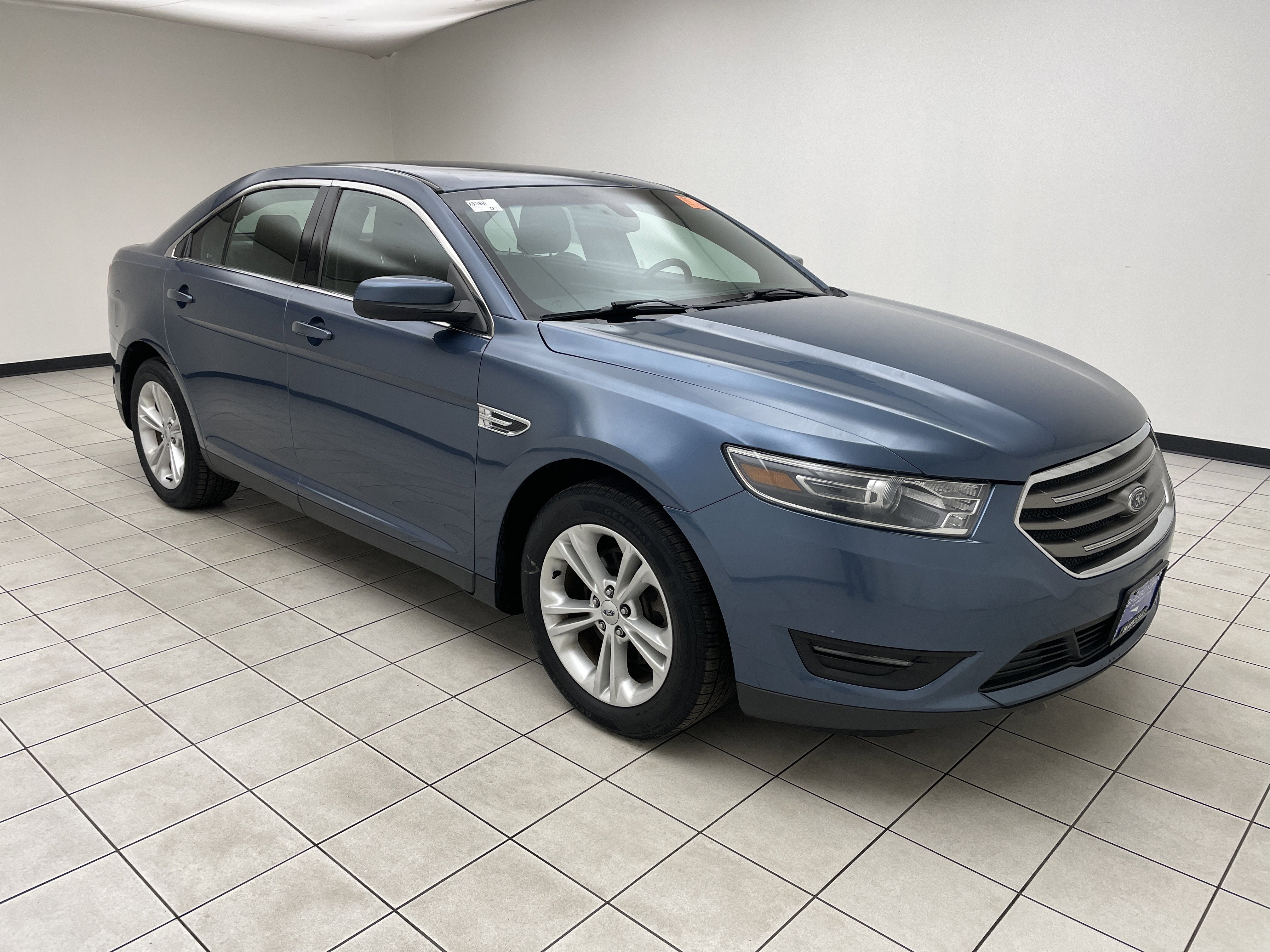 2018 Ford Taurus SEL