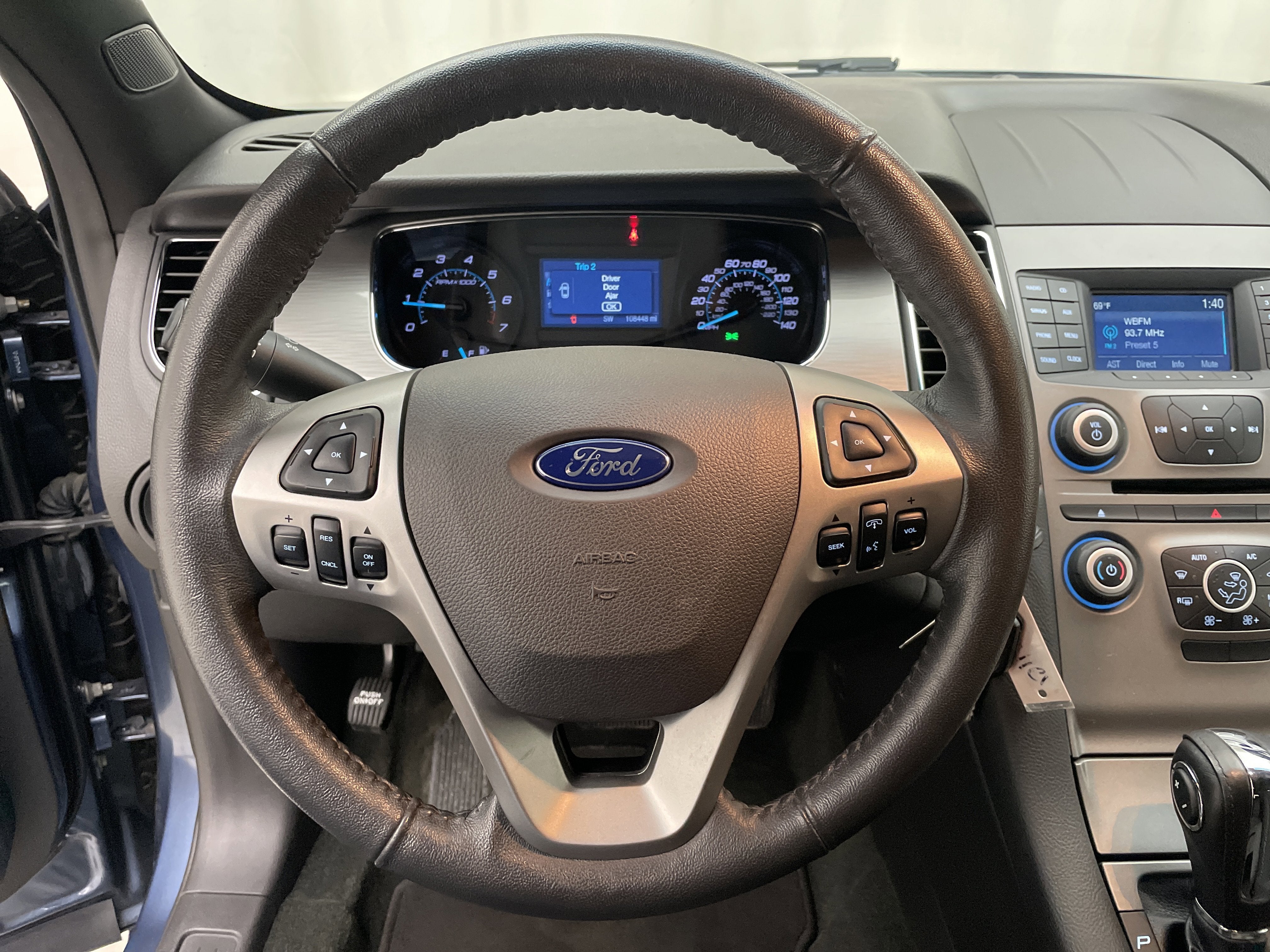 2018 Ford Taurus SEL