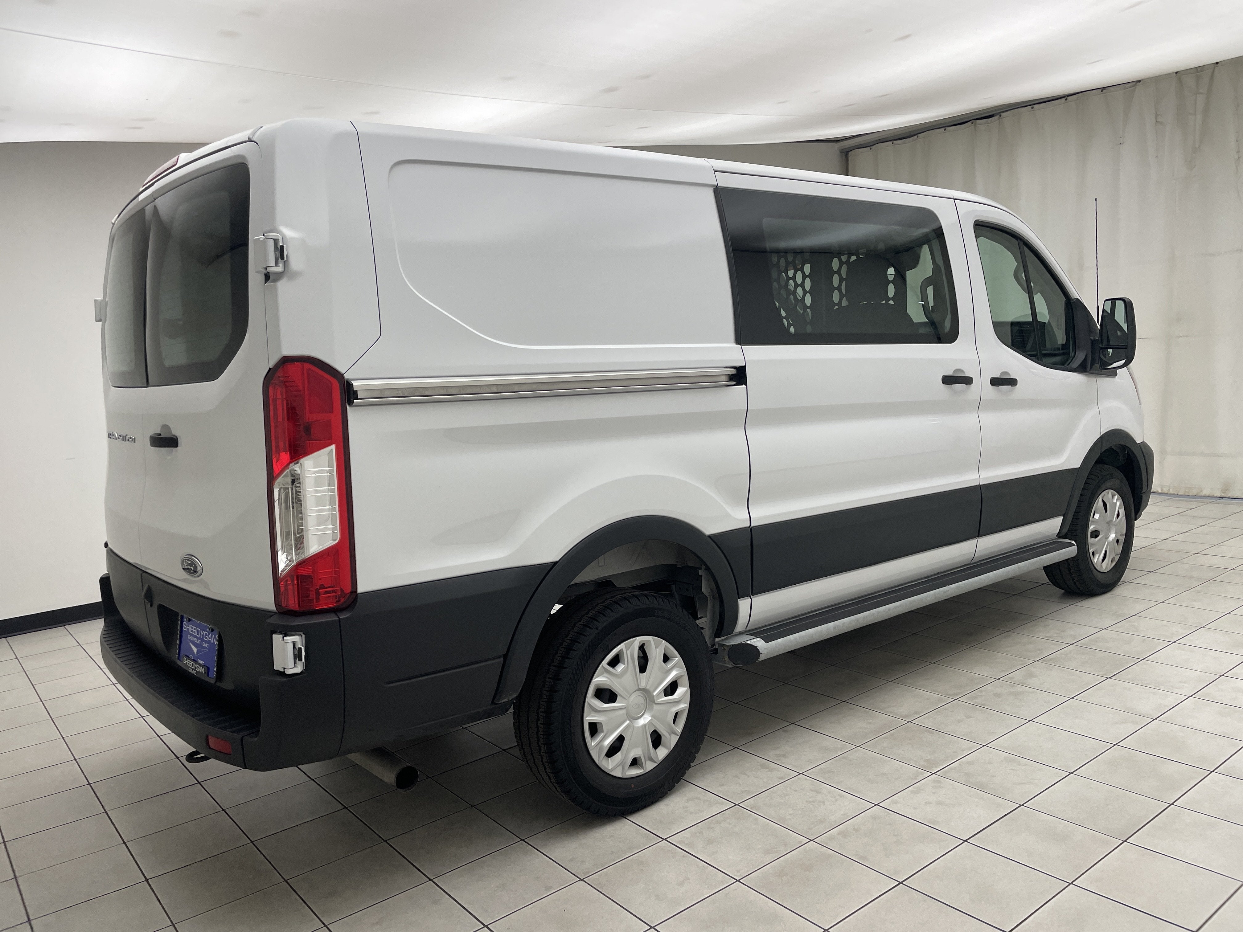 2025 Ford Transit Cargo Van T-250 130" Low Rf 9070 GVWR RWD