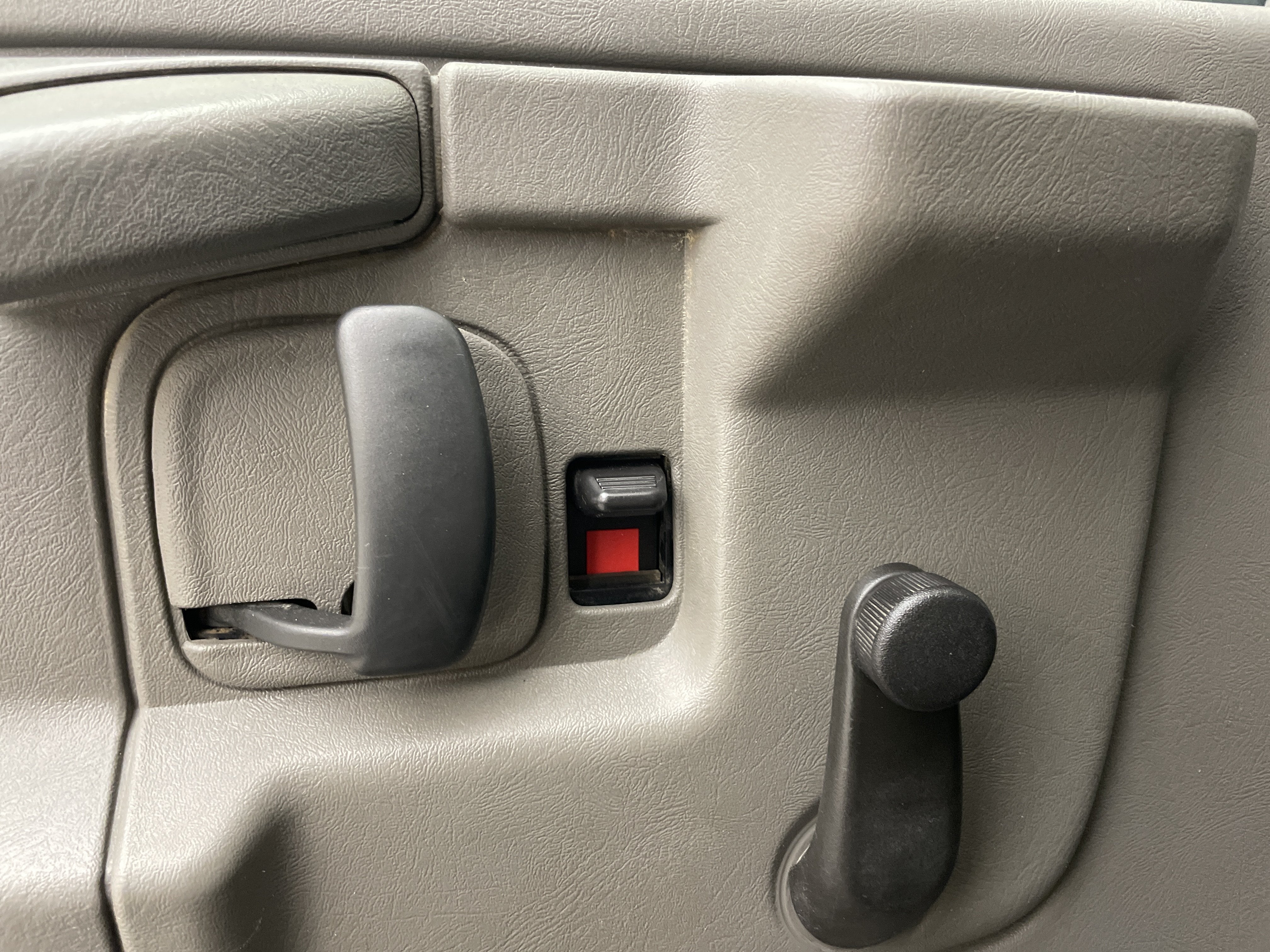 2014 Chevrolet Express Cutaway 3500 3500