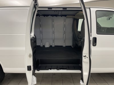 2024 Chevrolet Express Cargo 2500 WT