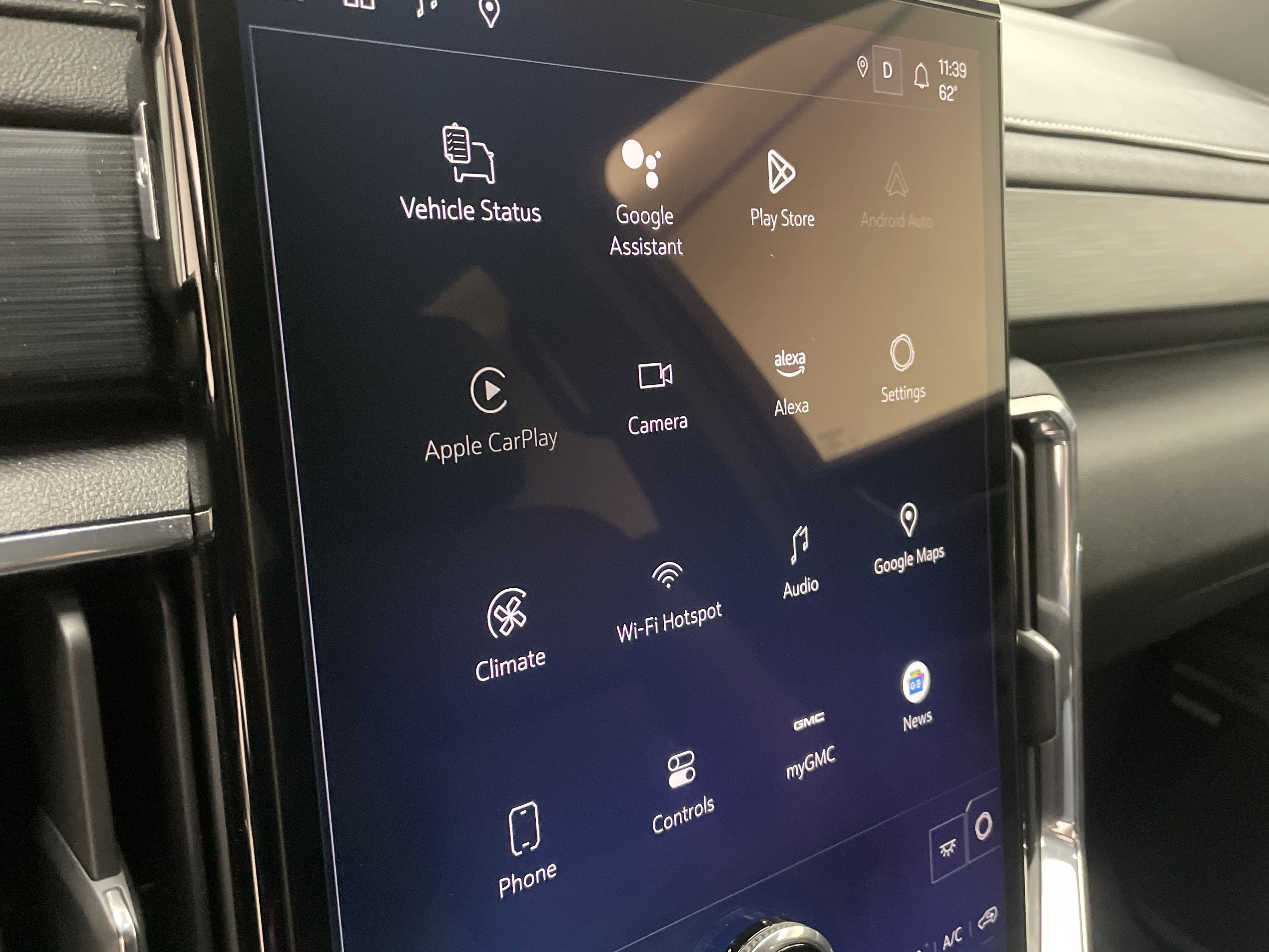 2024 GMC Acadia Elevation