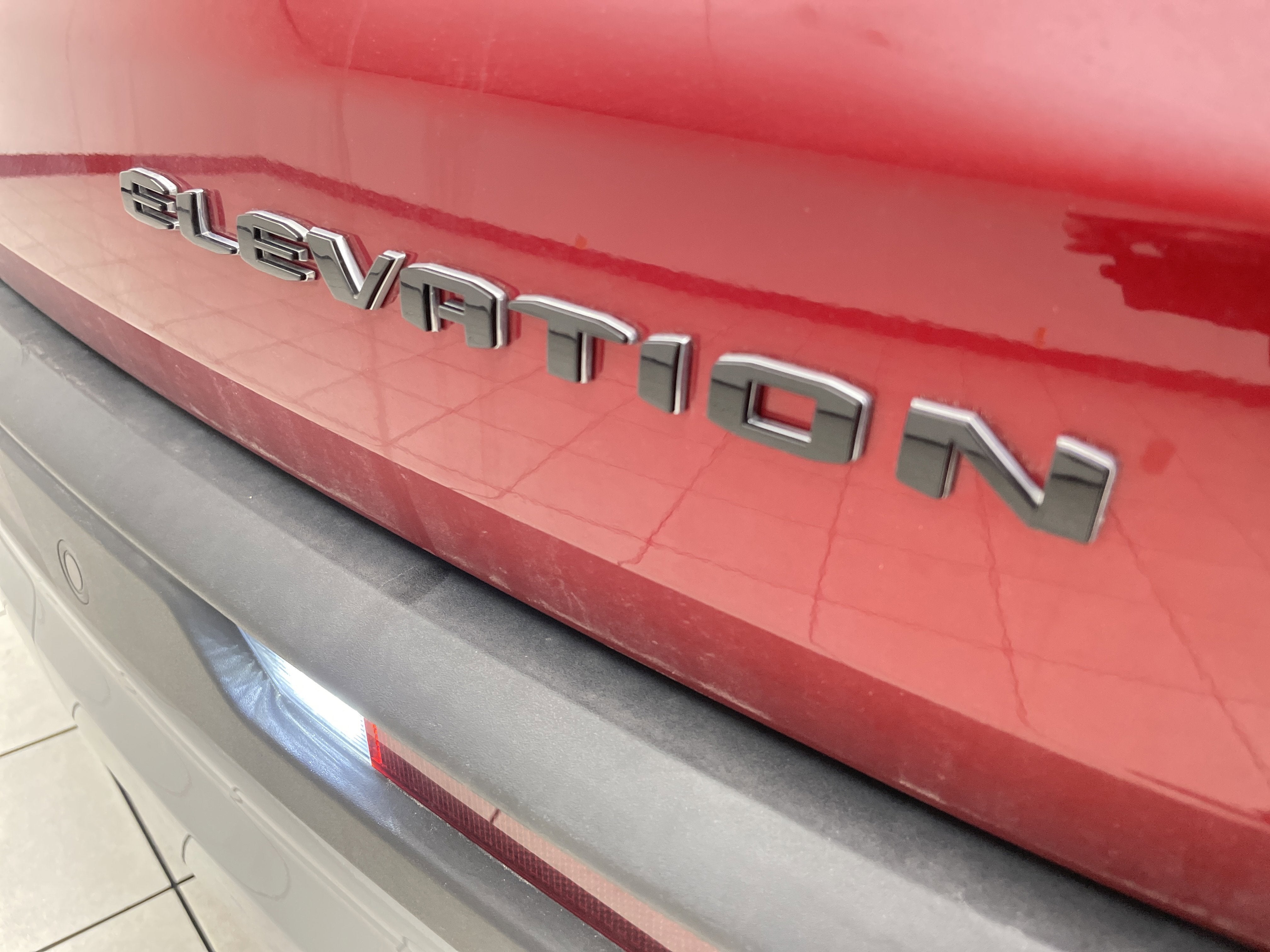 2024 GMC Acadia Elevation