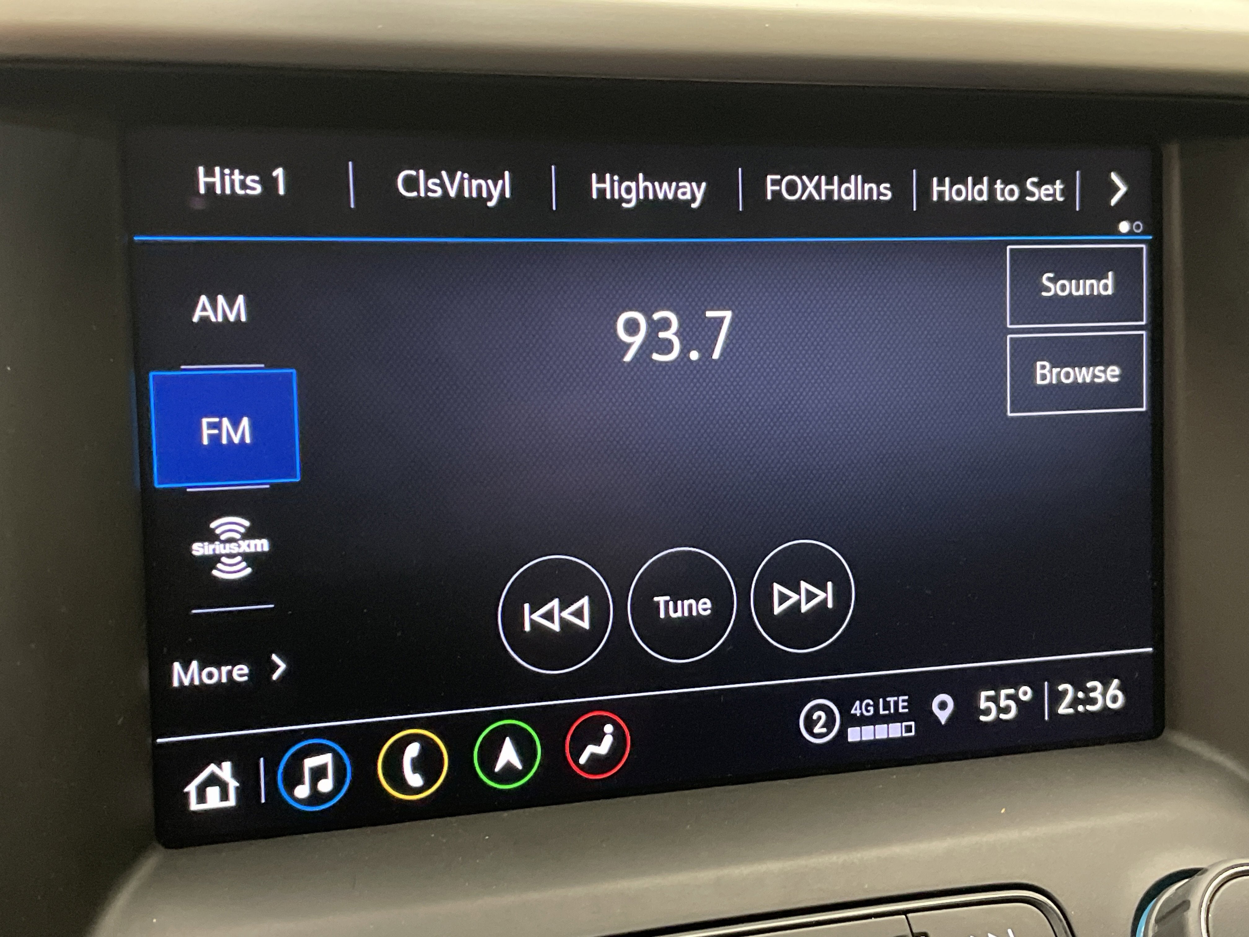 2023 GMC Acadia SLE - Photo 17