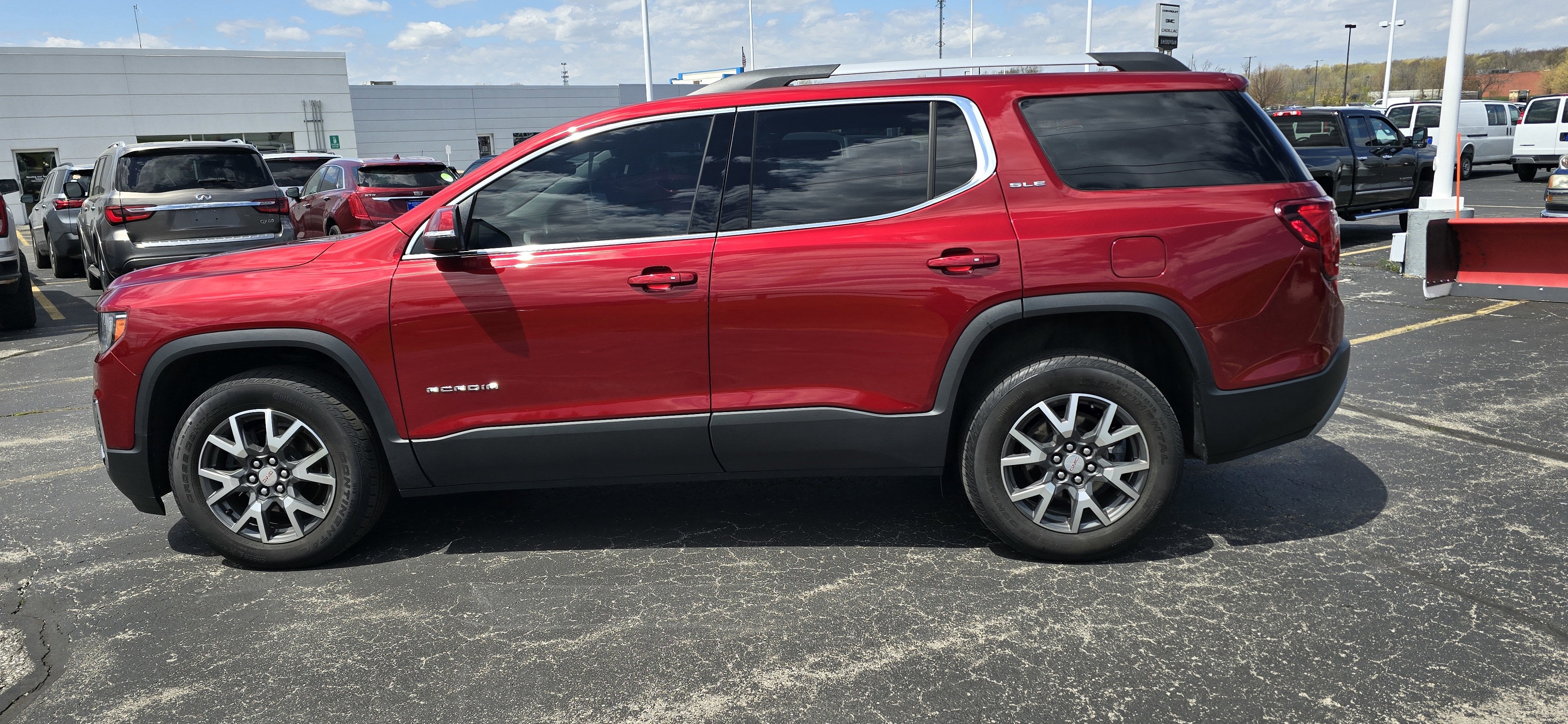 2023 GMC Acadia SLE