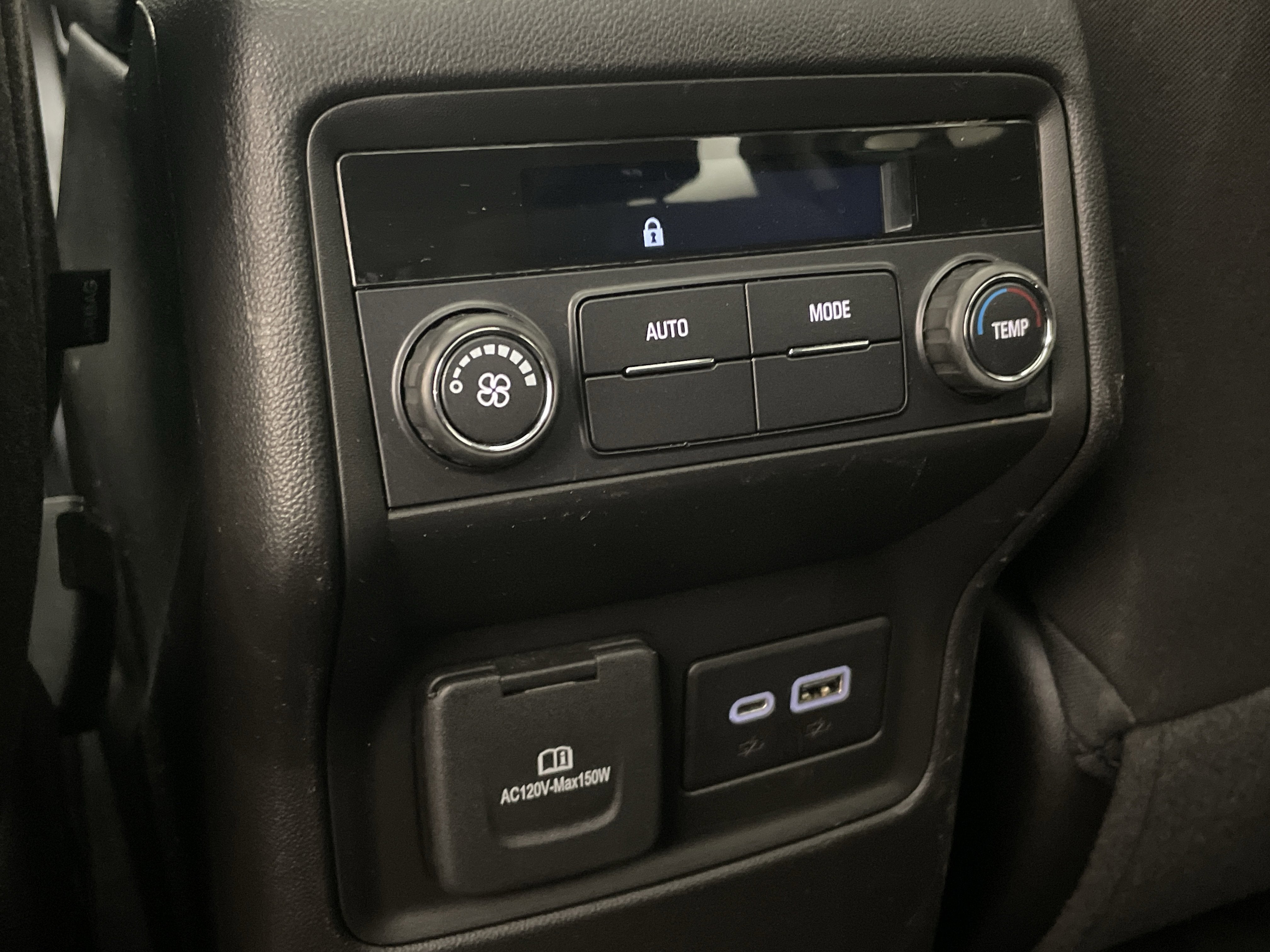 2023 GMC Acadia SLE - Photo 31