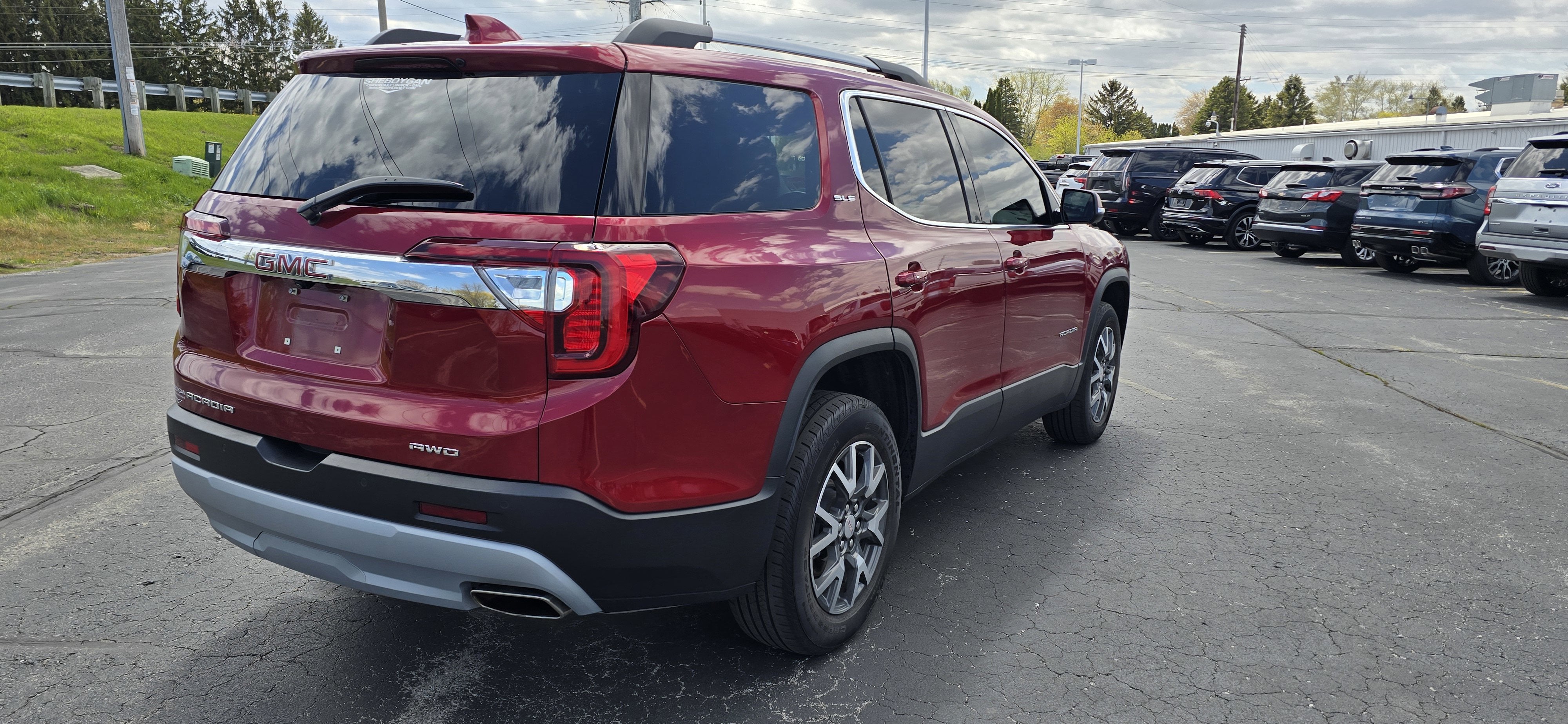 2023 GMC Acadia SLE