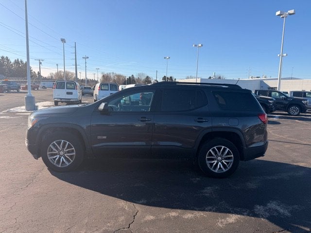 2017 GMC Acadia SLE