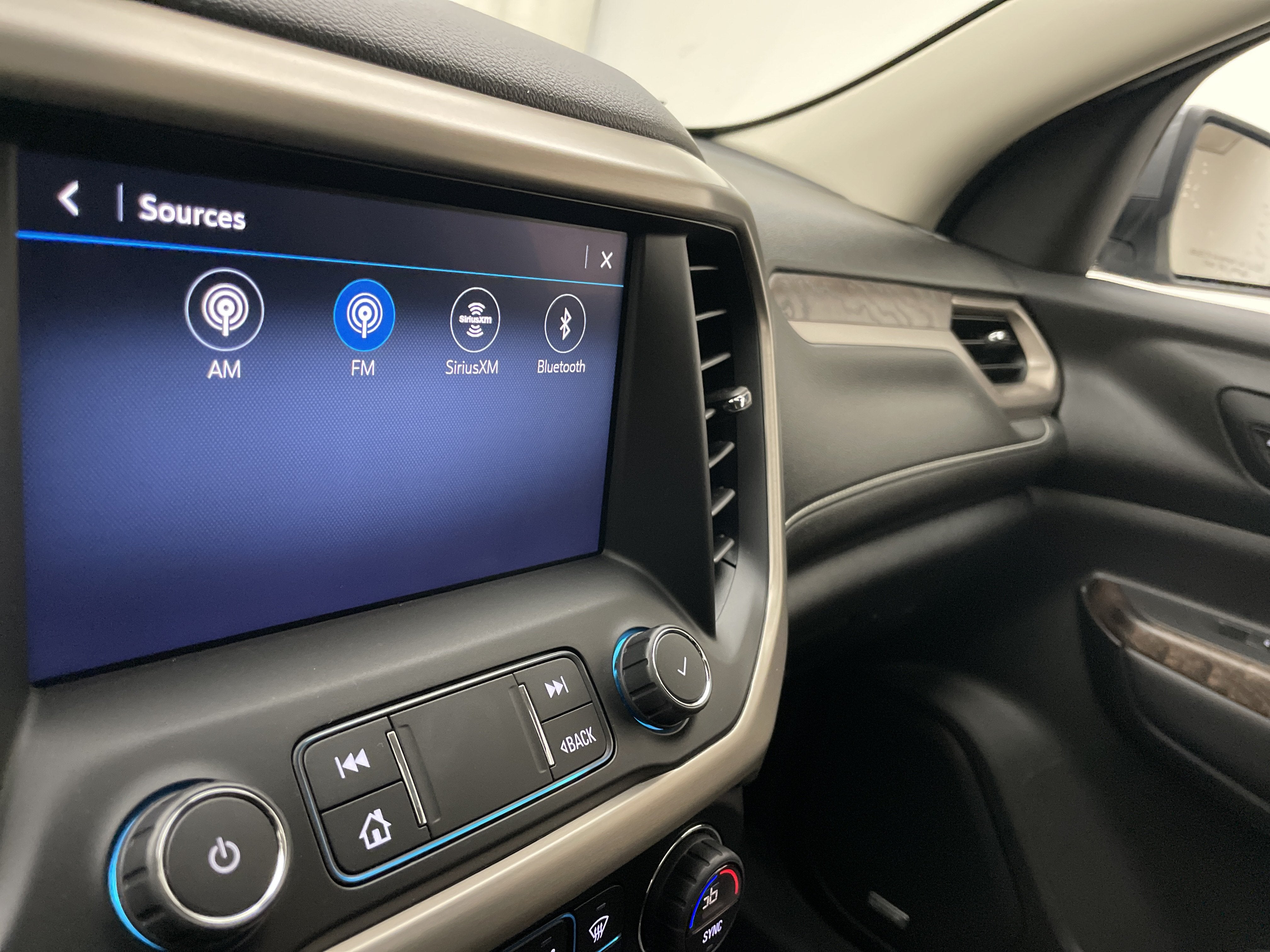 2021 GMC Acadia Denali