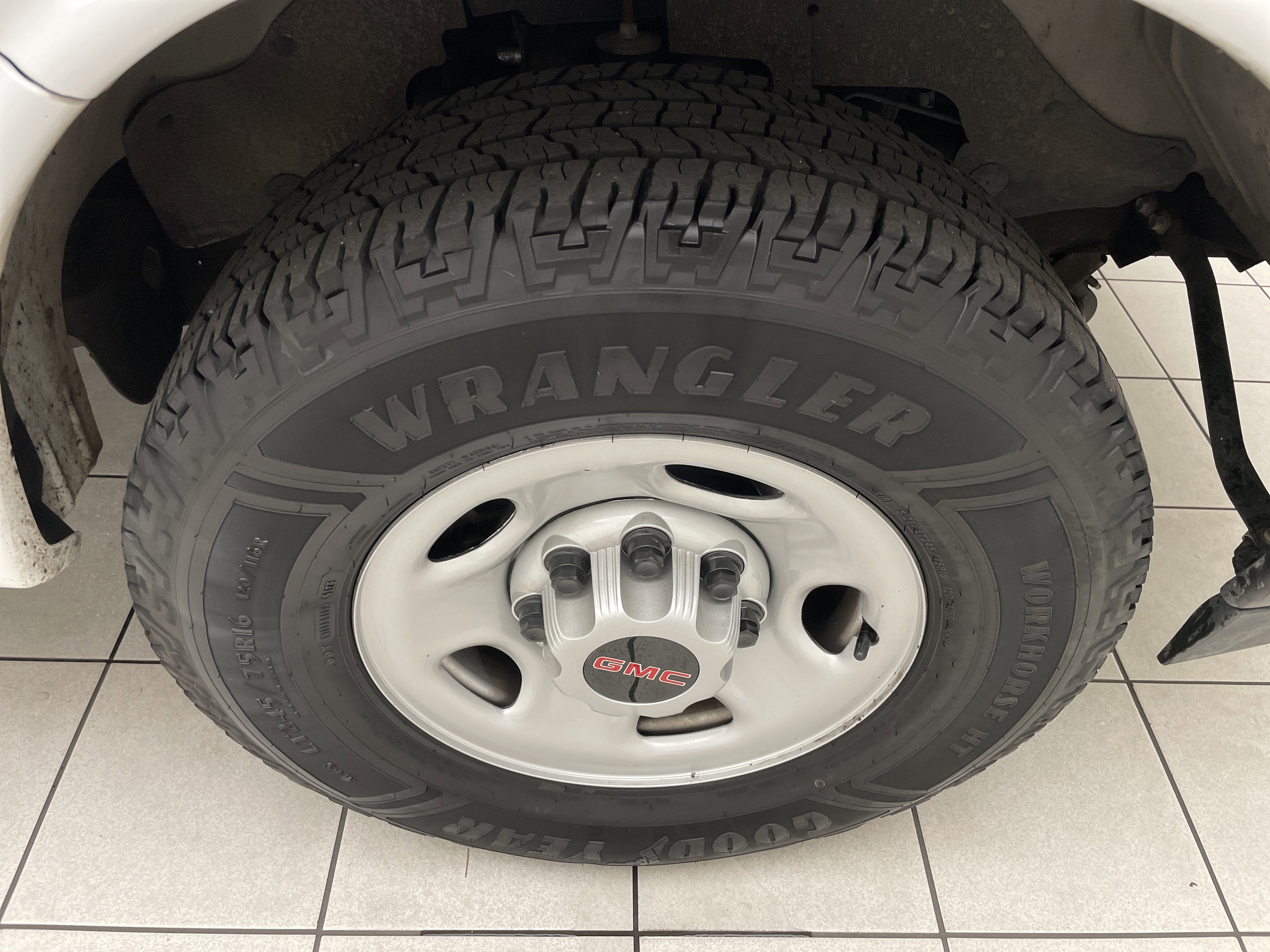 2024 GMC Savana Cargo 2500 Work Van