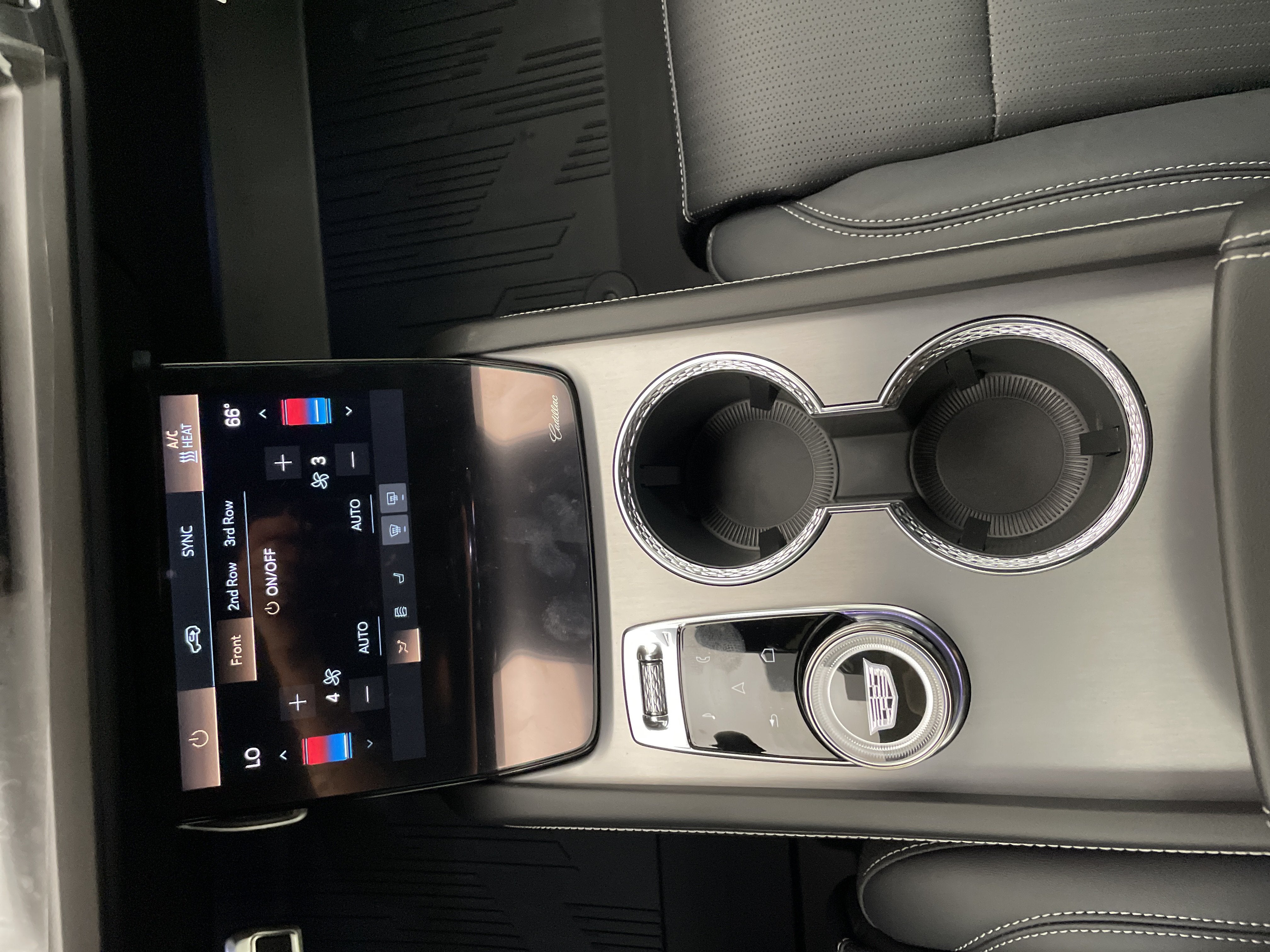 2027 Cadillac VISTIQ Sport - Photo 15