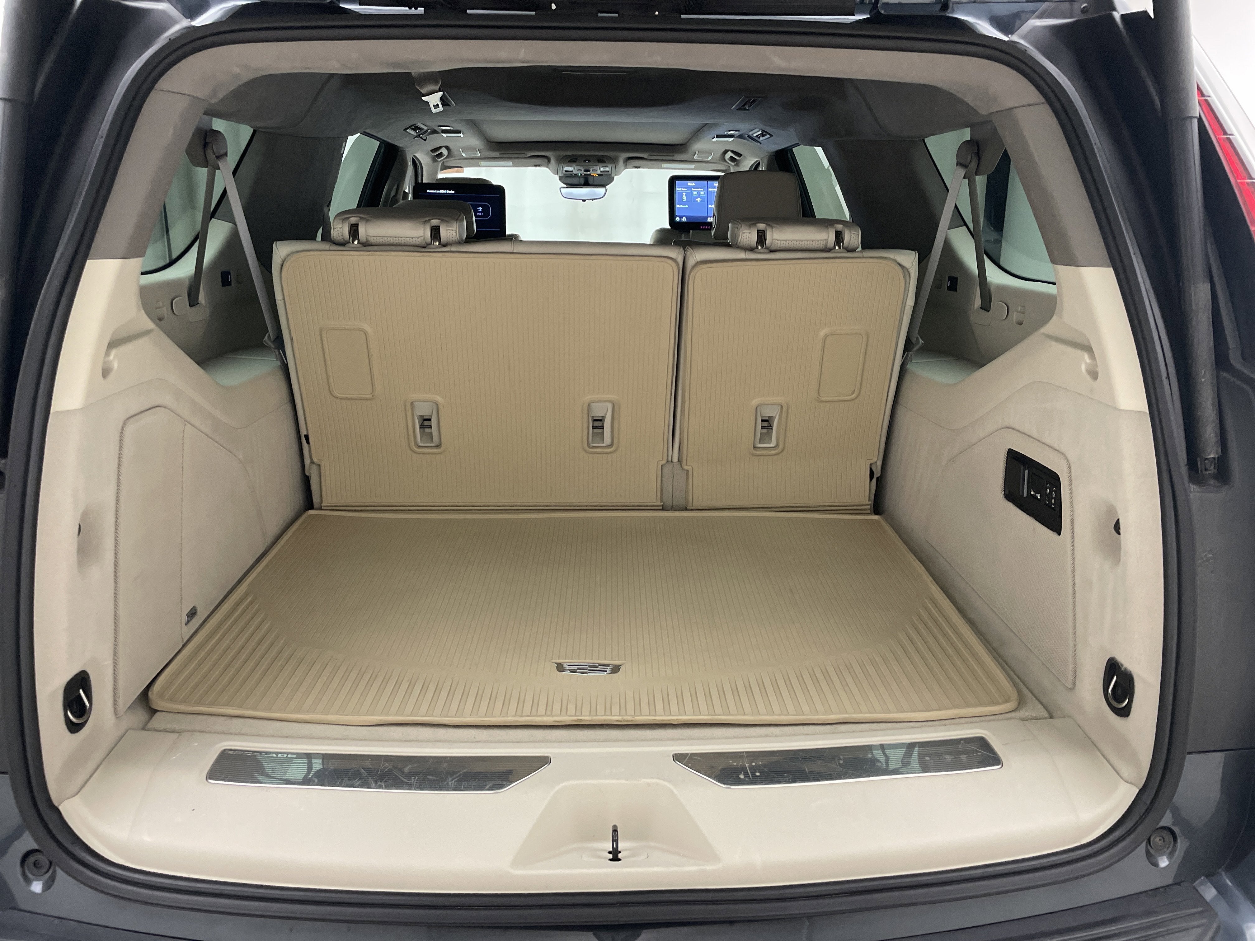 2021 Cadillac Escalade ESV Premium Luxury Platinum