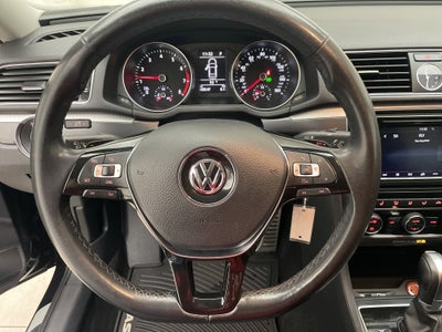 2017 Volkswagen Passat 1.8T R-Line