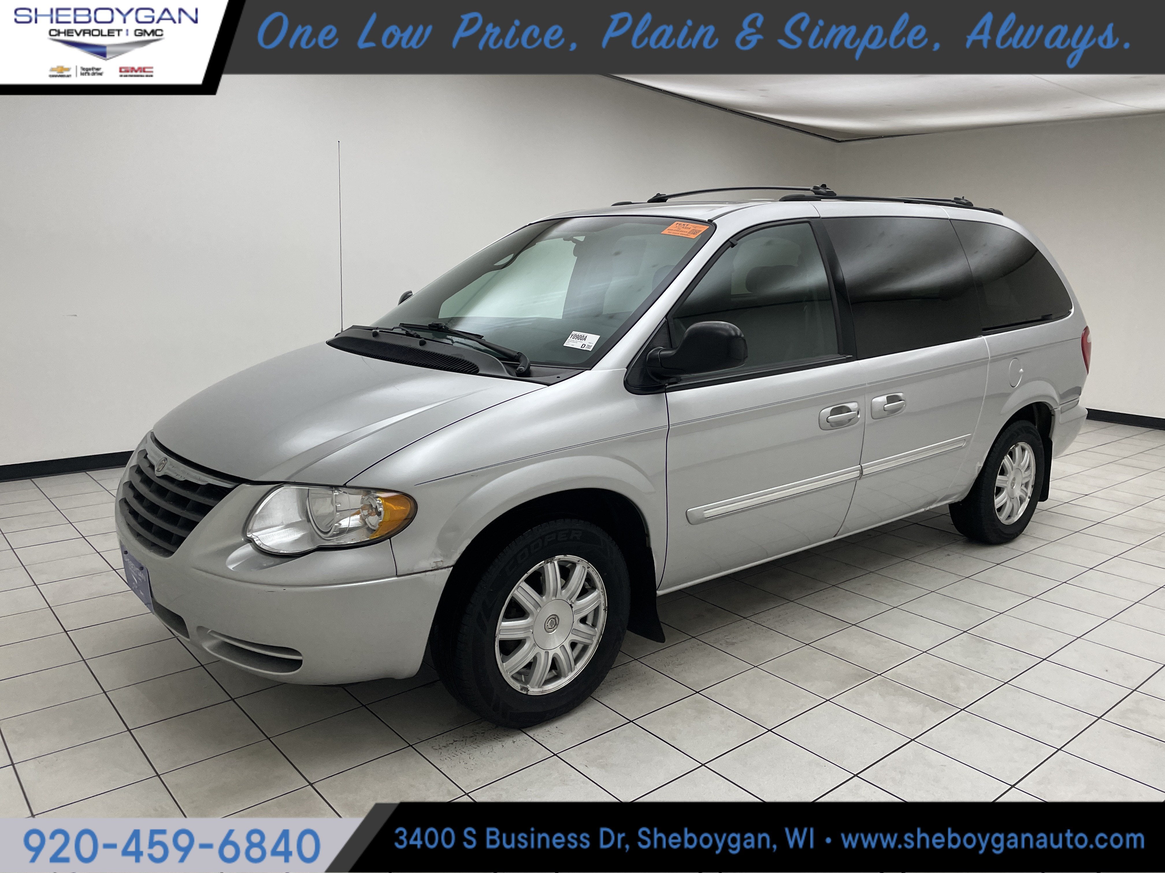 2005 Chrysler Town & Country Touring