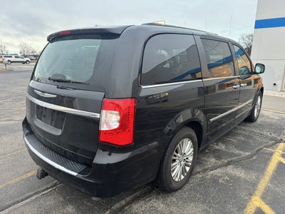 2016 Chrysler Town & Country Touring-L Anniversary Edition