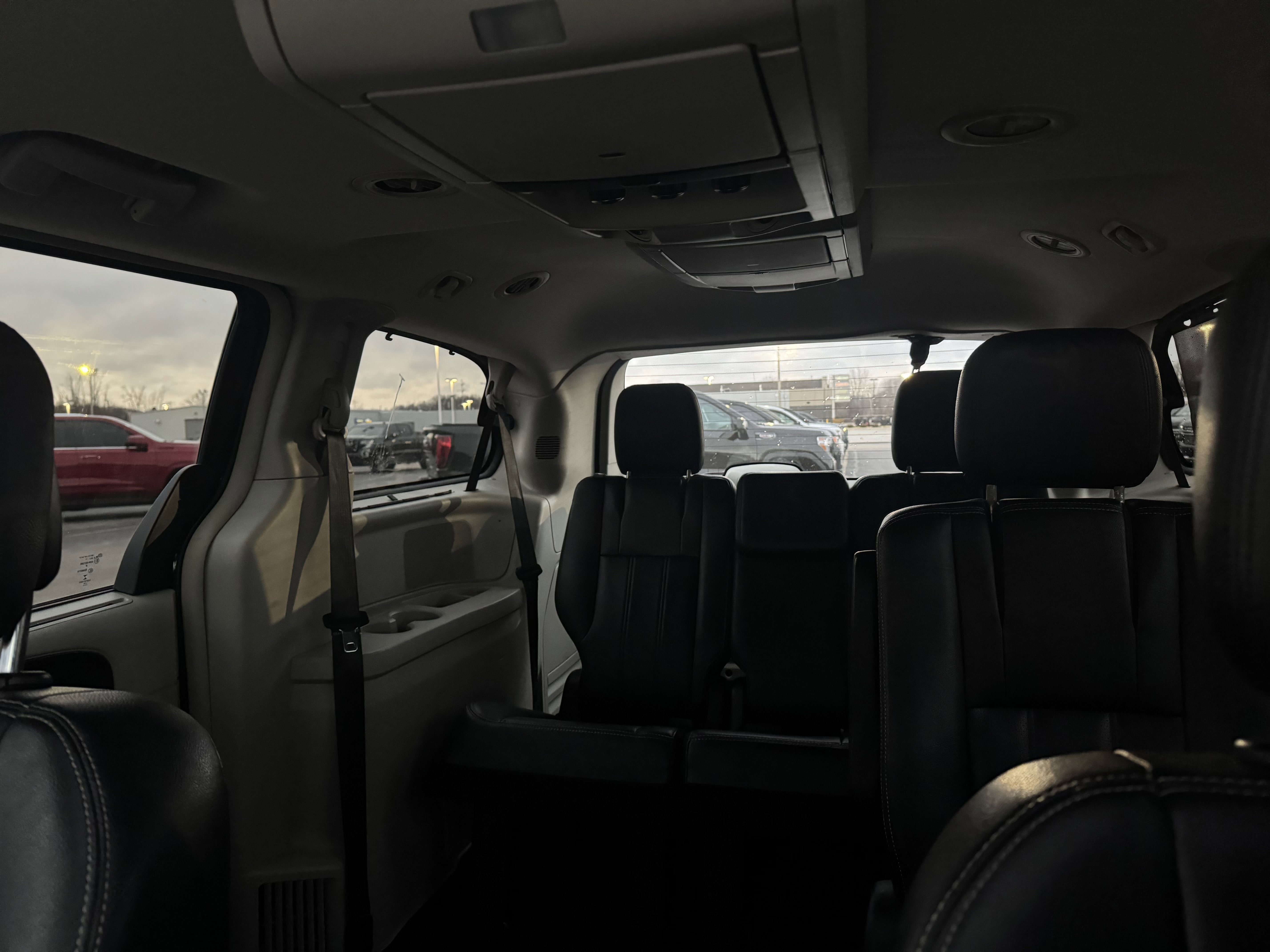 2016 Chrysler Town & Country Touring-L Anniversary Edition