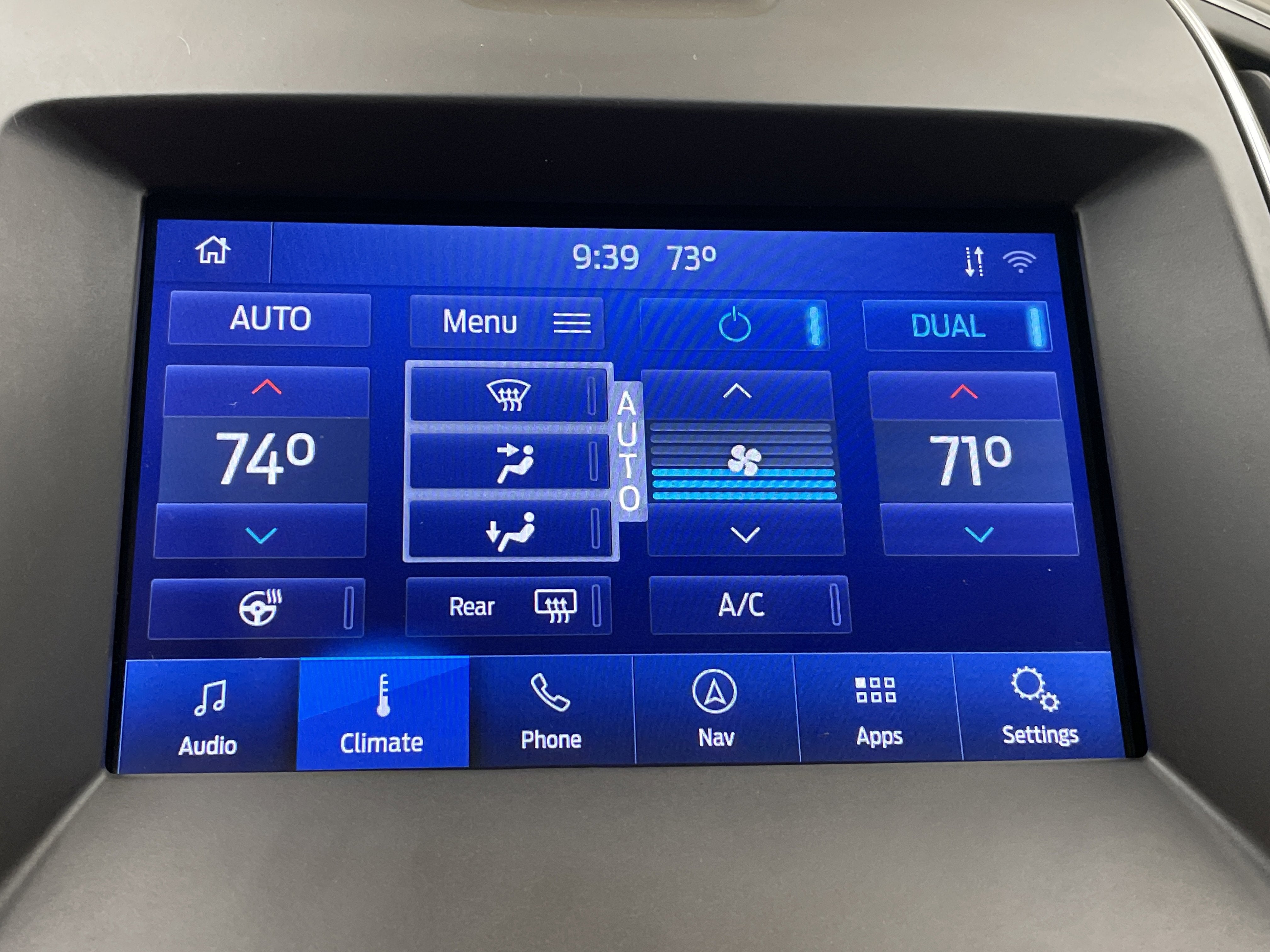 2020 Ford Edge Titanium