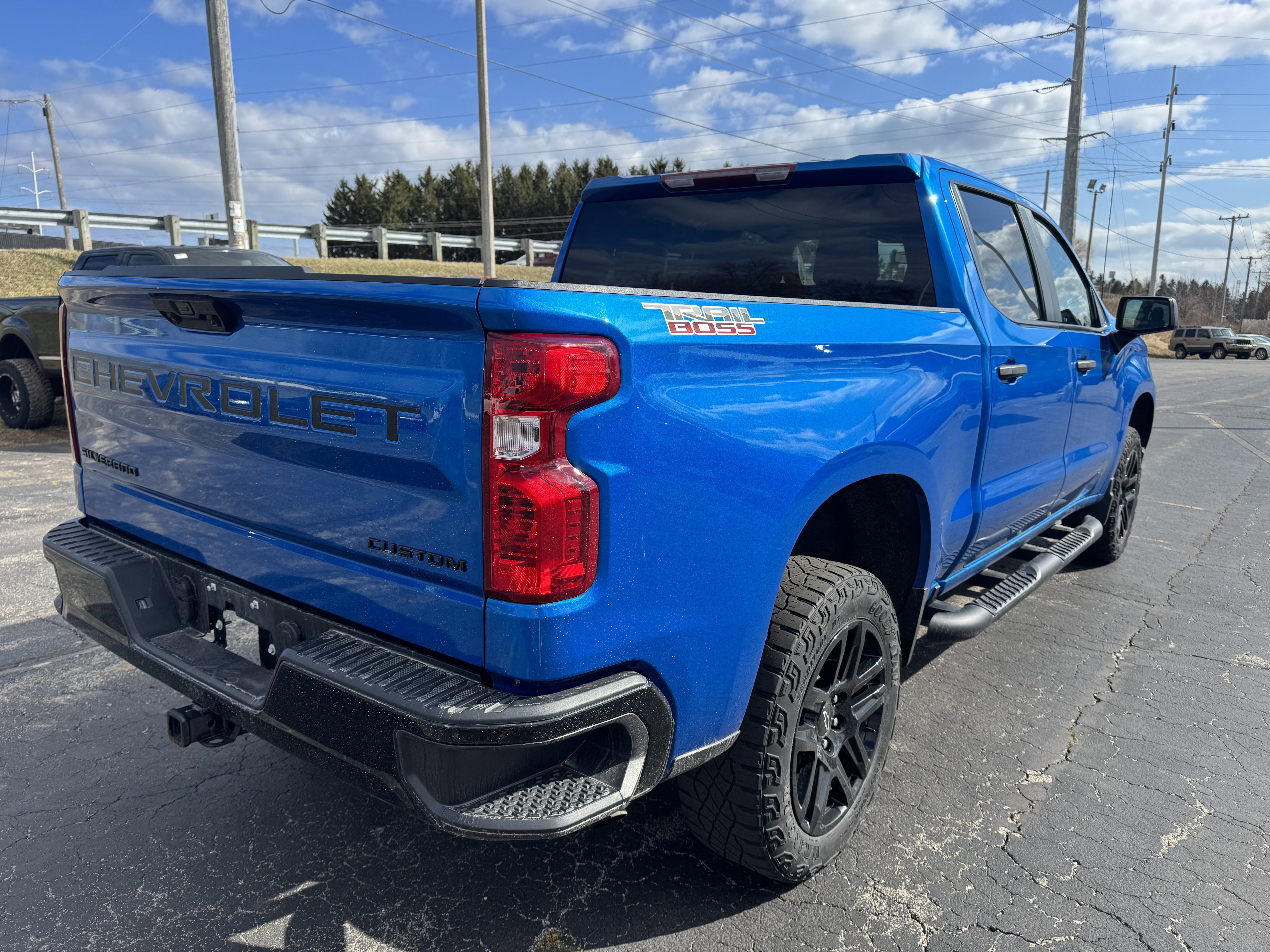 2023 Chevrolet Silverado 1500 Custom Trail Boss