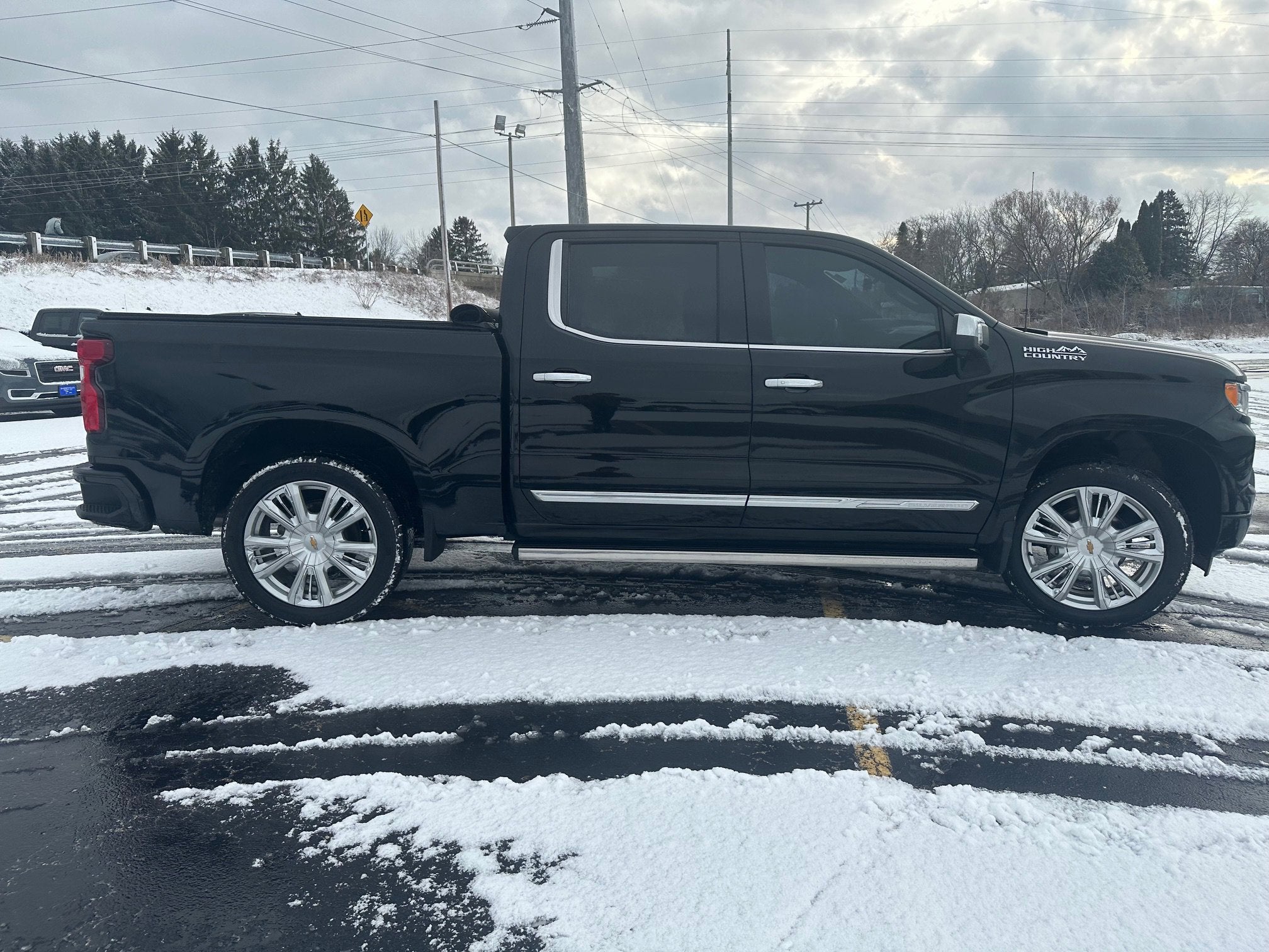 2023 Chevrolet Silverado 1500 High Country