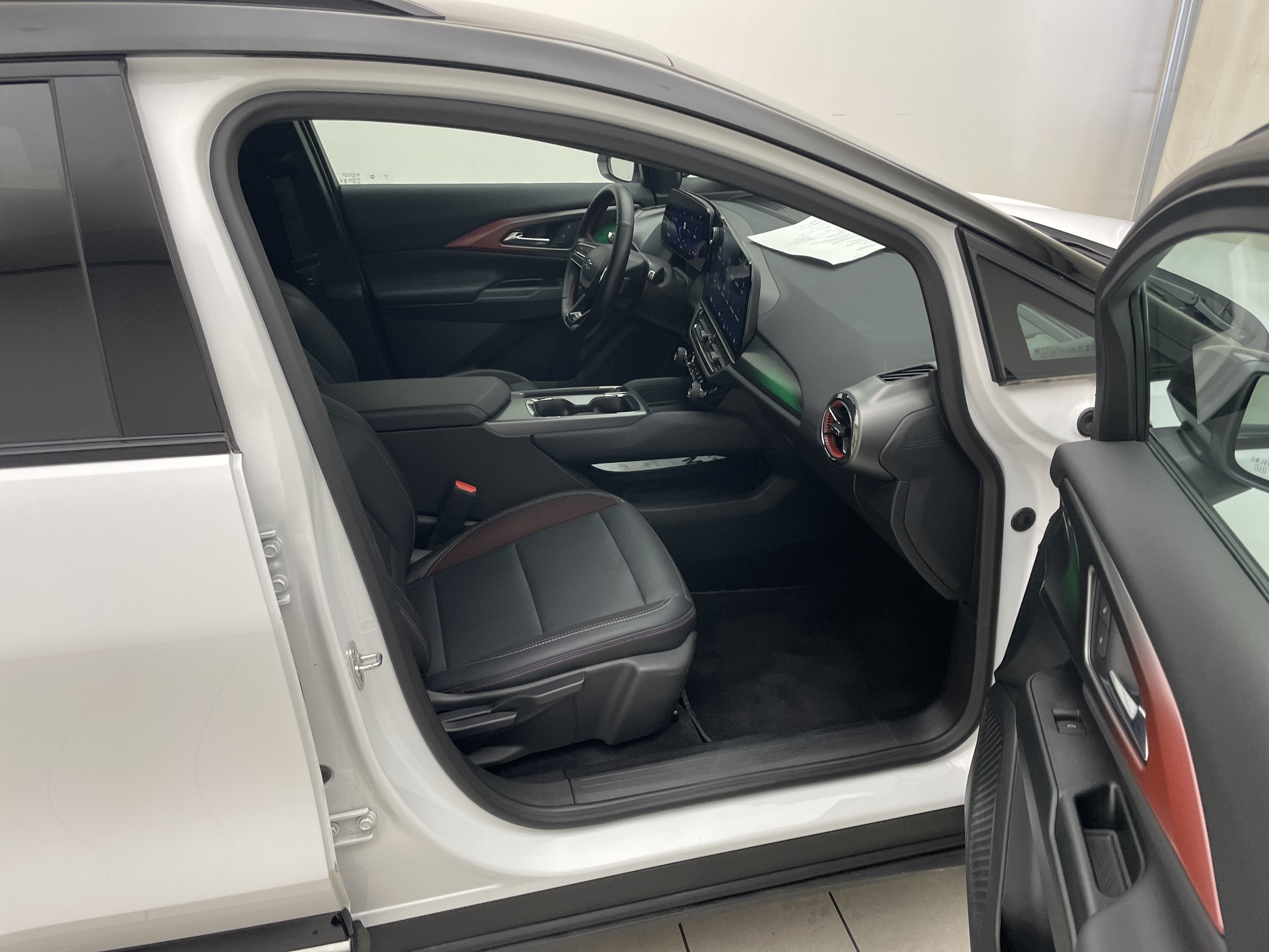 2024 Chevrolet Equinox EV 2RS