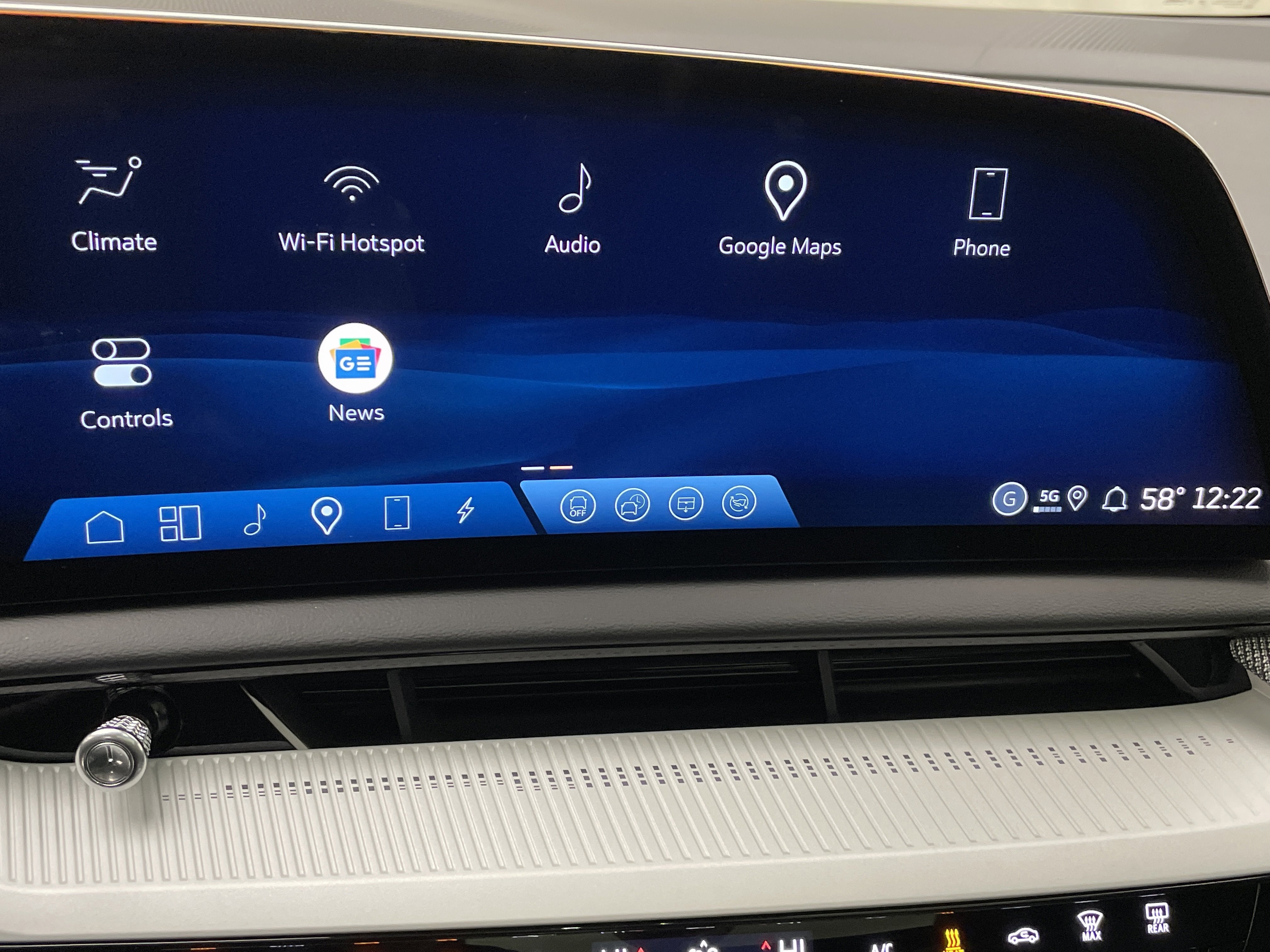 2026 Cadillac OPTIQ Premium Luxury