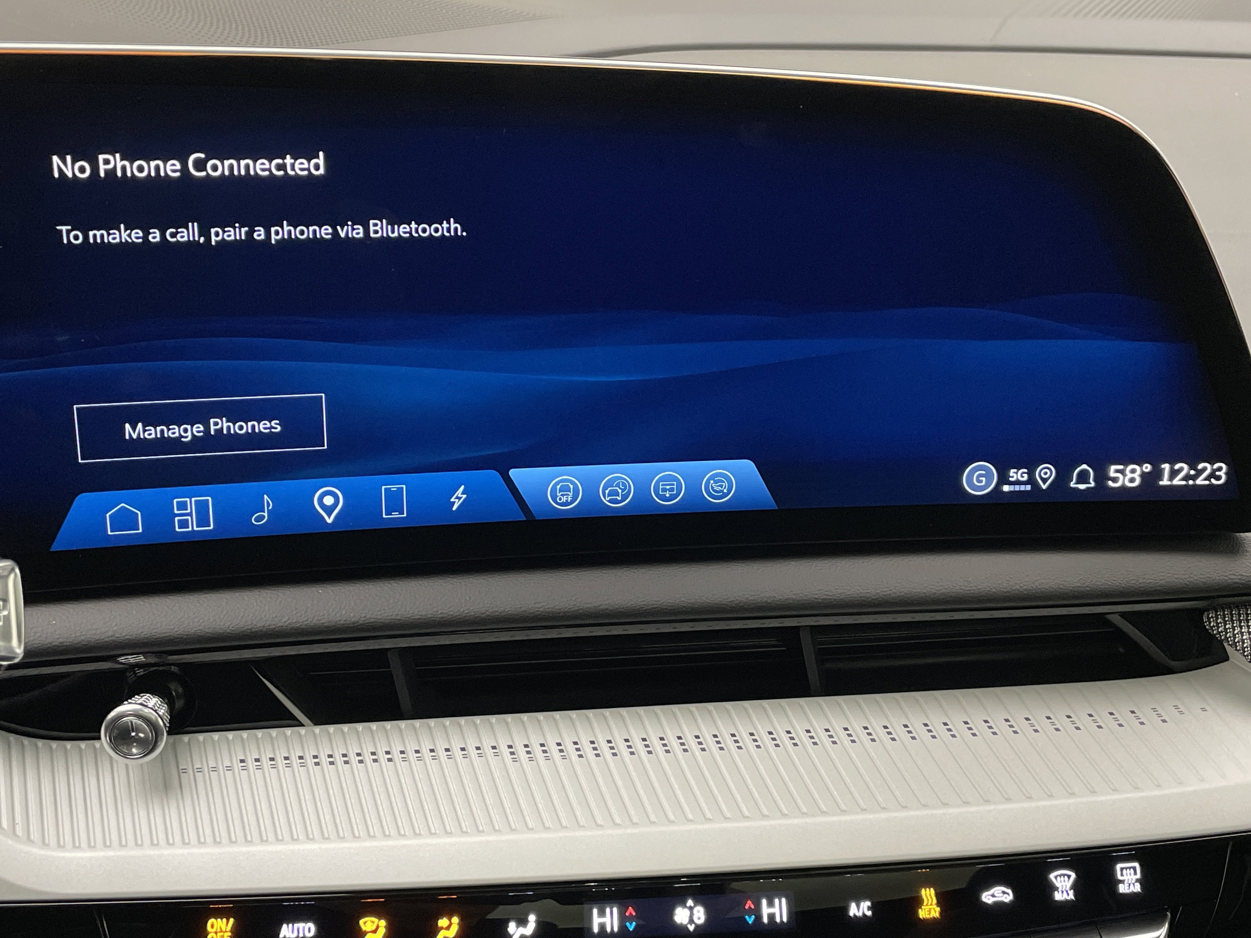 2026 Cadillac OPTIQ Premium Luxury