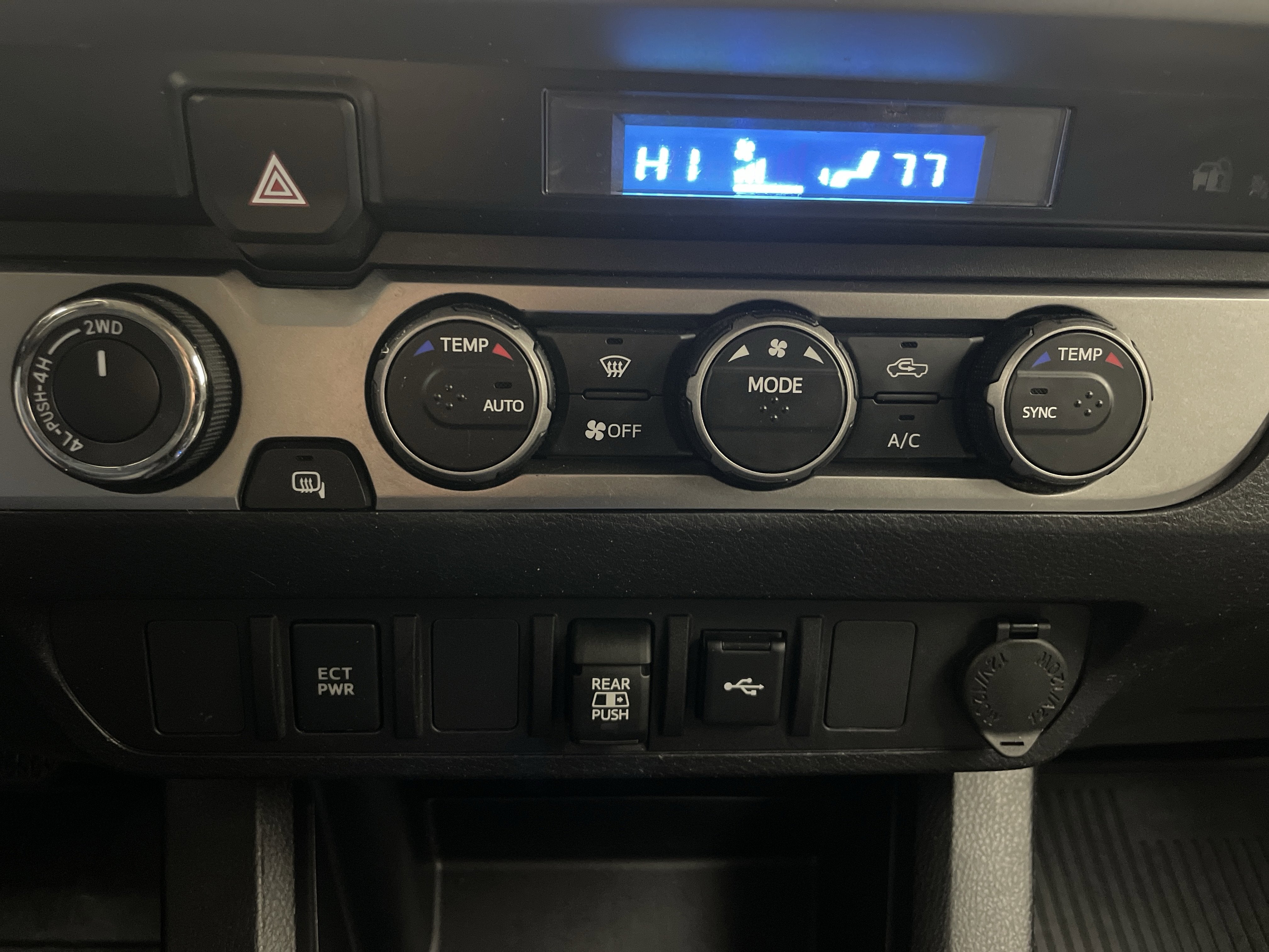 2022 Toyota Tacoma 4WD SR5