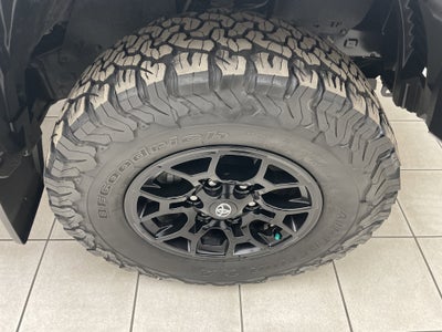 2022 Toyota Tacoma 4WD SR5