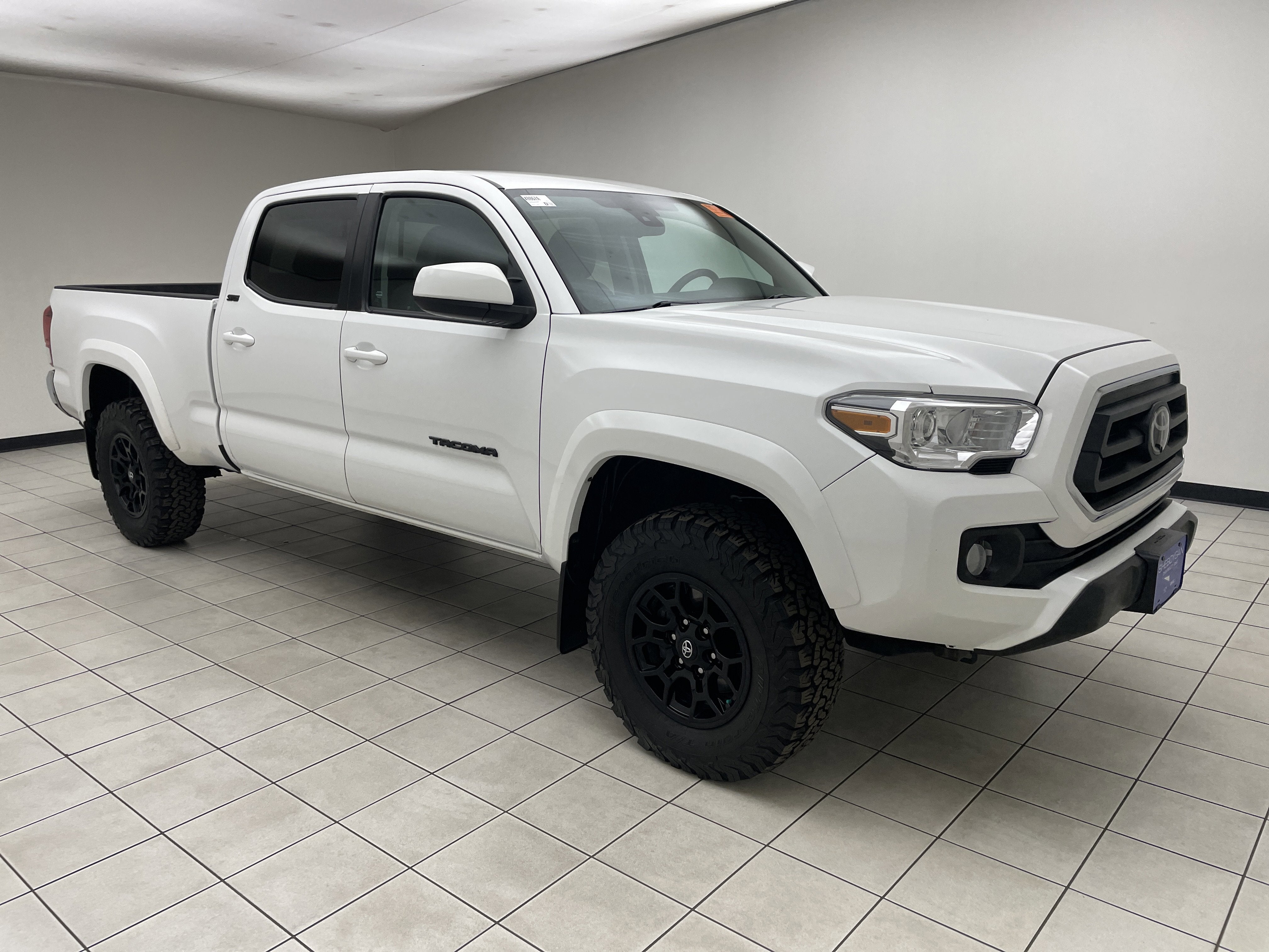 2022 Toyota Tacoma 4WD SR5