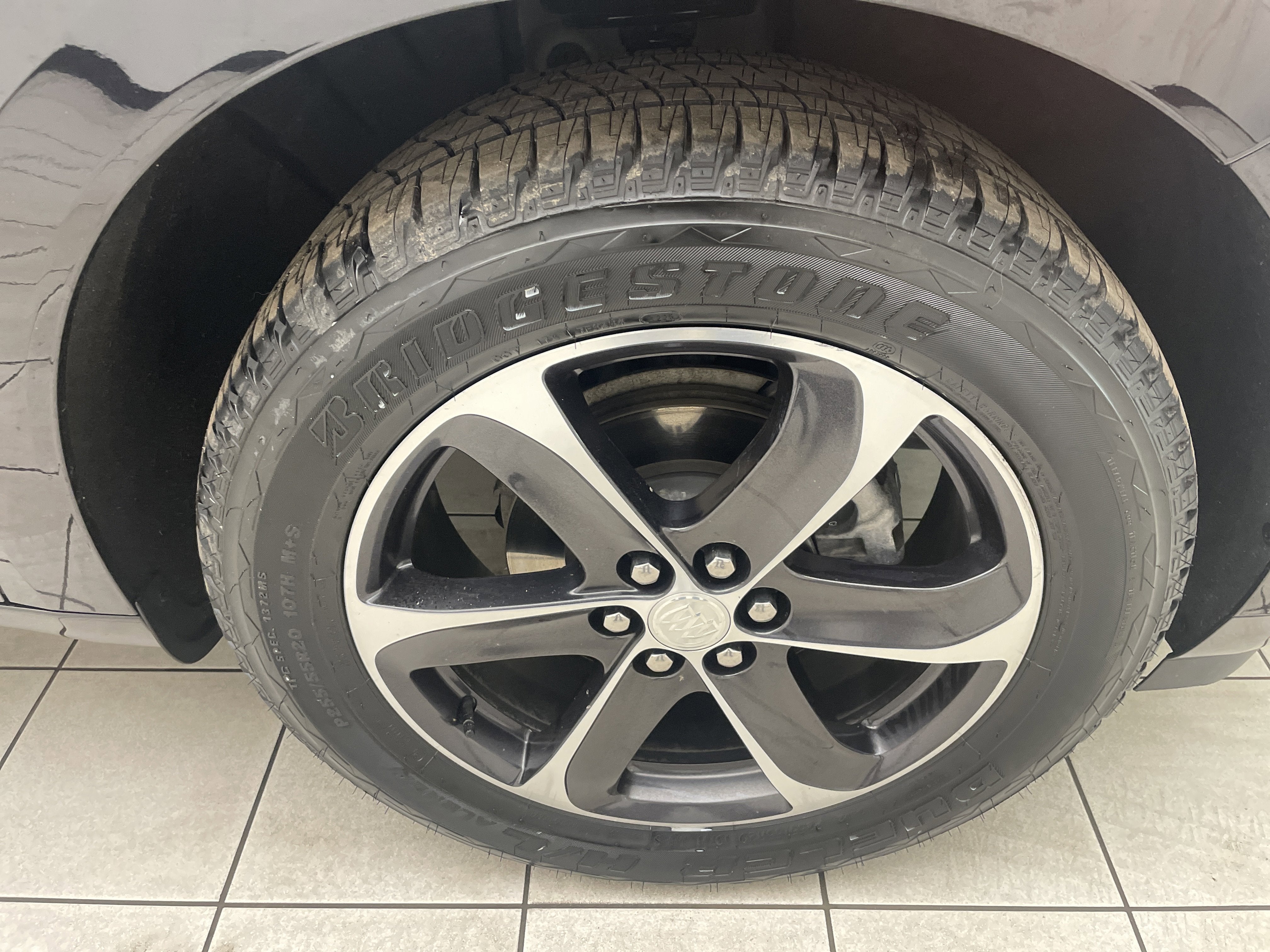 2021 Buick Enclave Essence