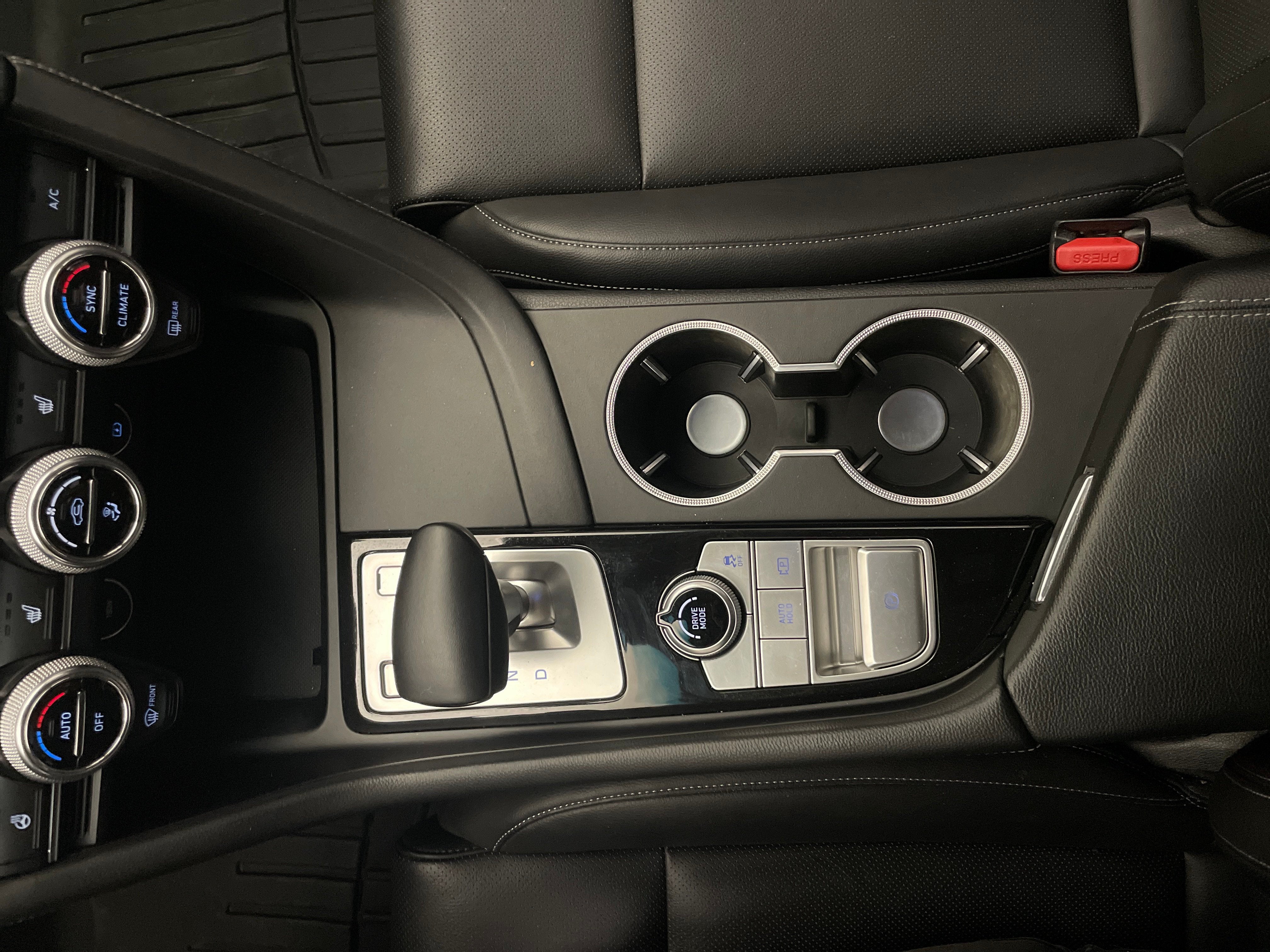 2022 Genesis G70 2.0T AWD