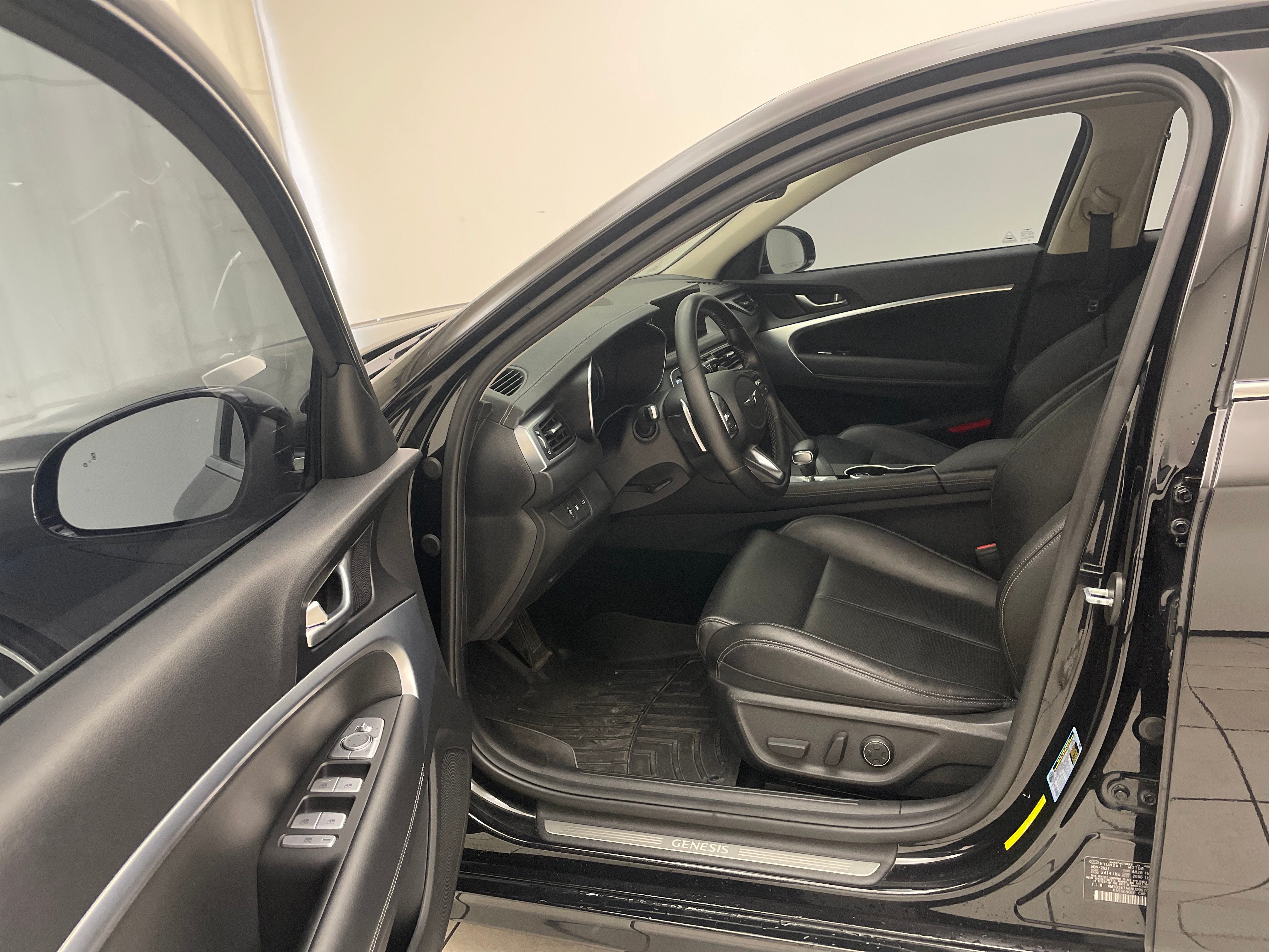 2022 Genesis G70 2.0T AWD