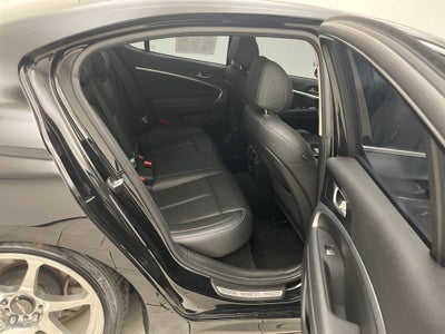 2022 Genesis G70 2.0T AWD