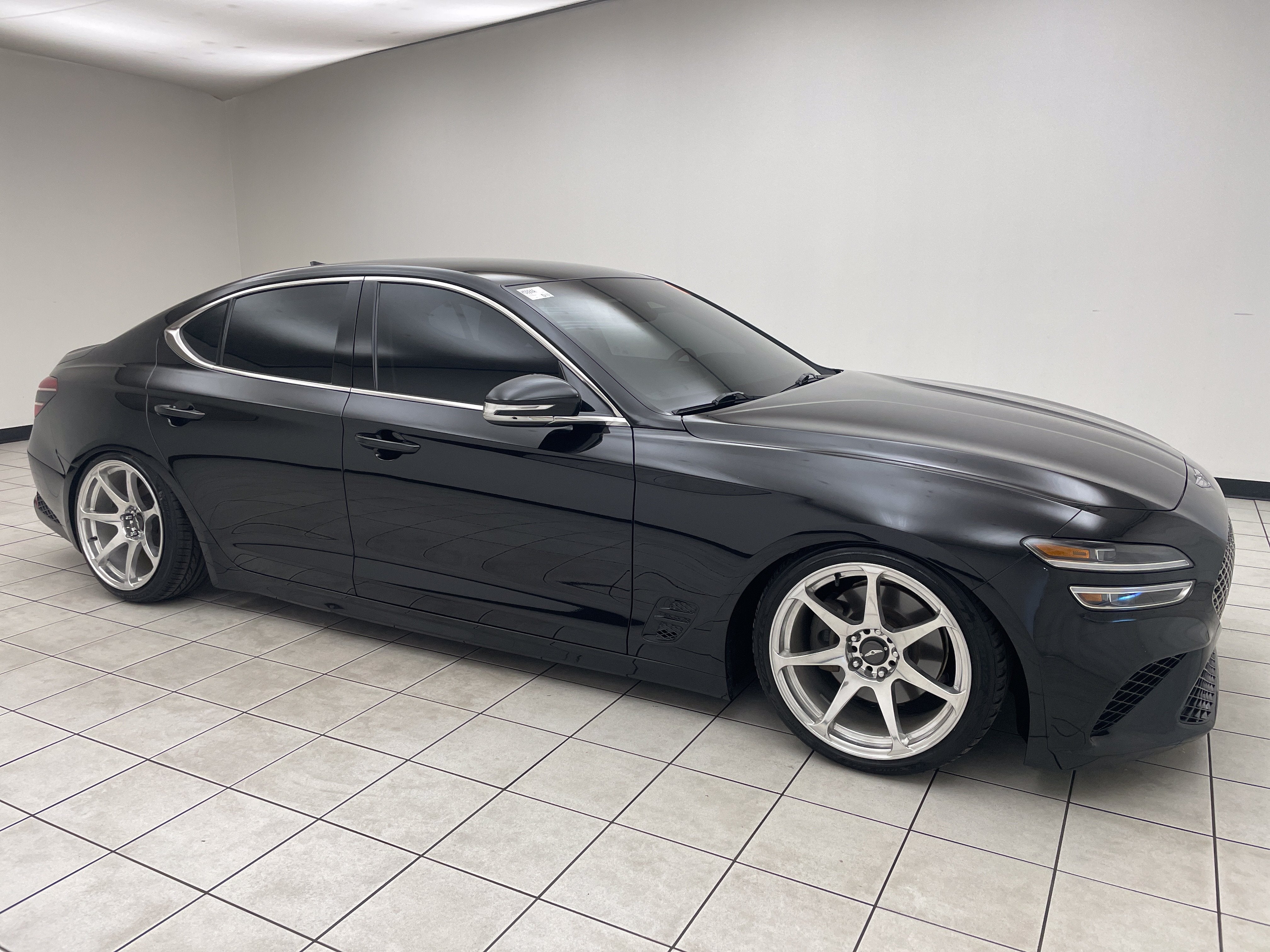 2022 Genesis G70 2.0T AWD