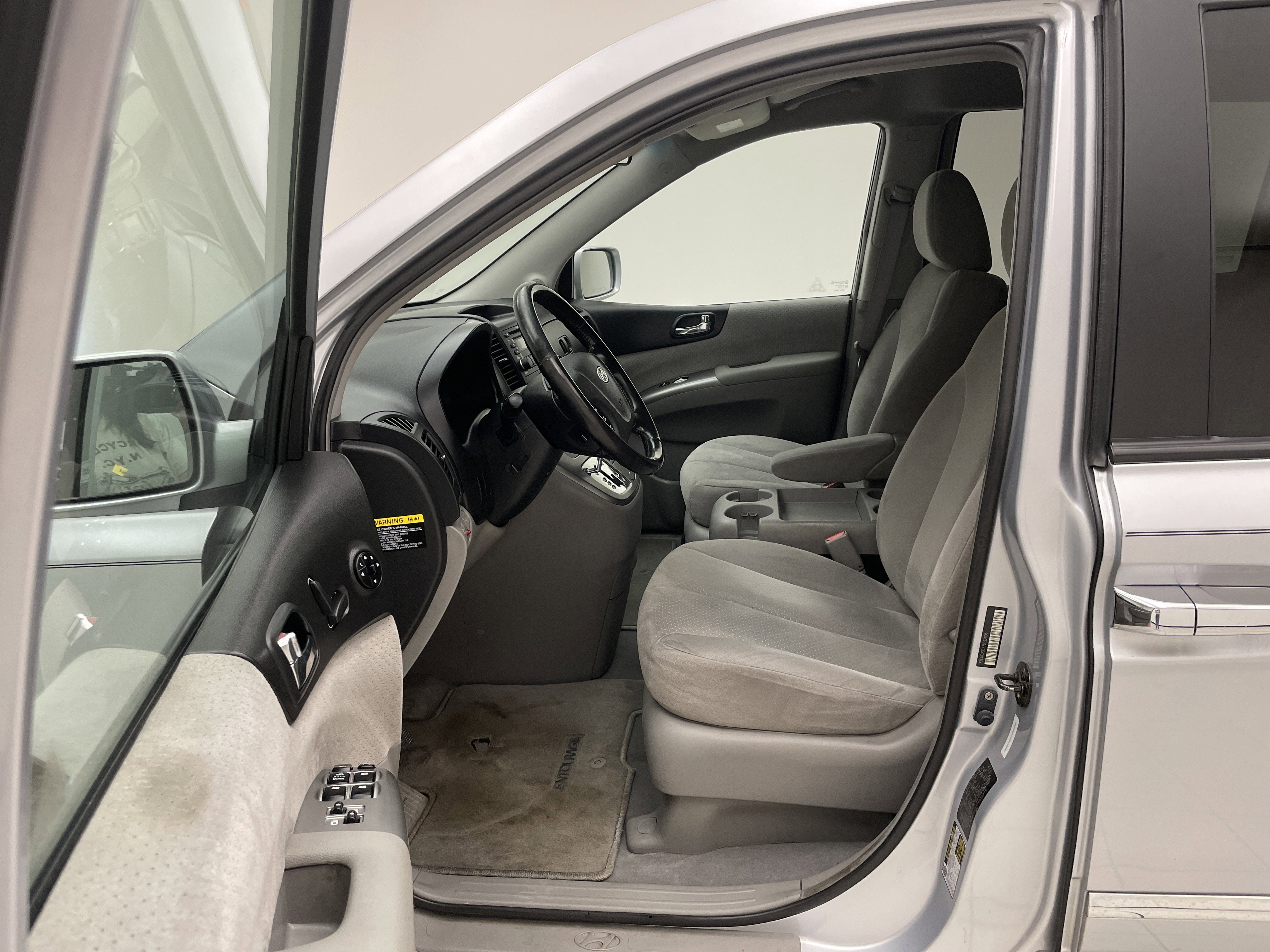2007 Hyundai Entourage GLS