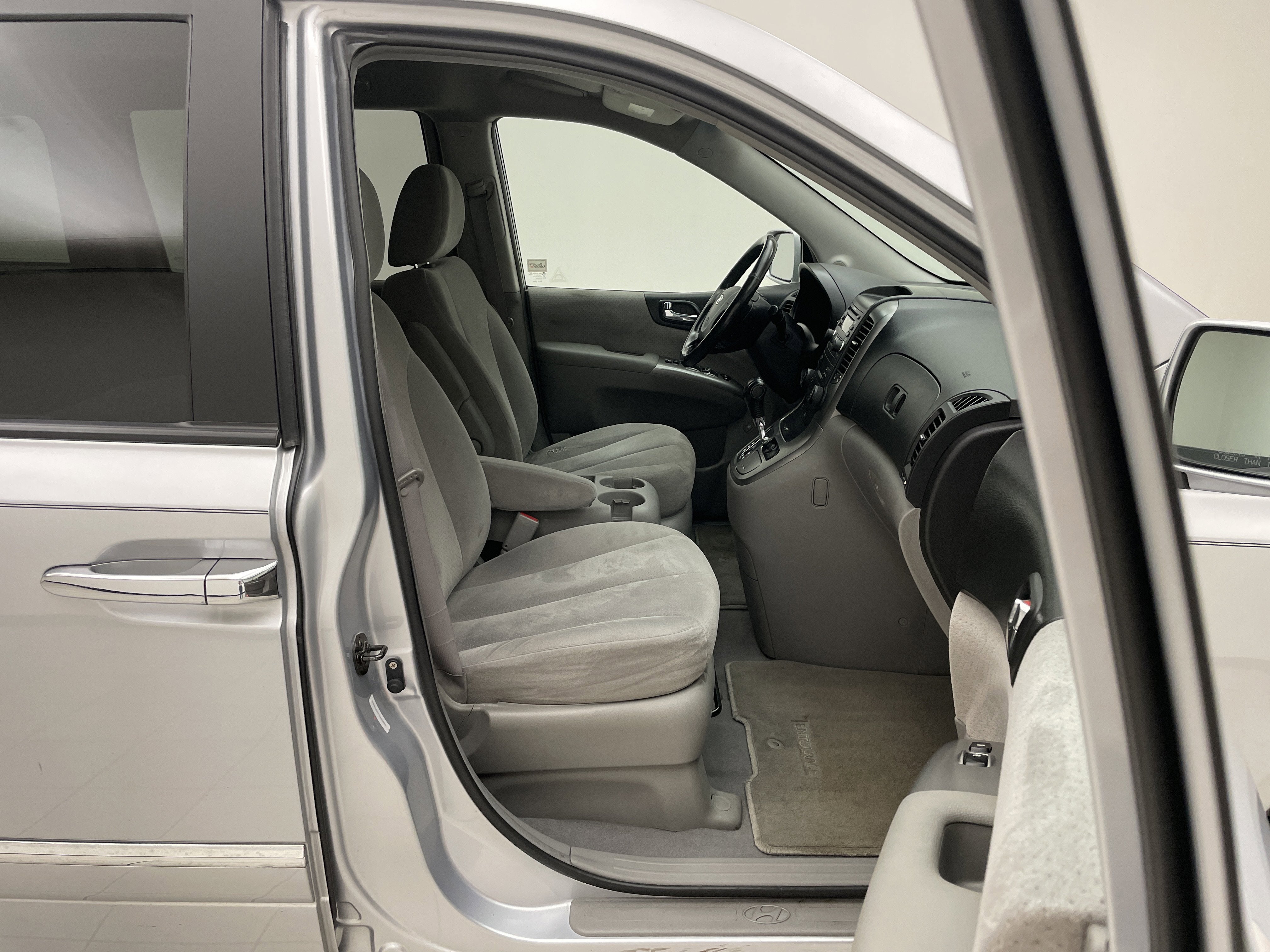 2007 Hyundai Entourage GLS