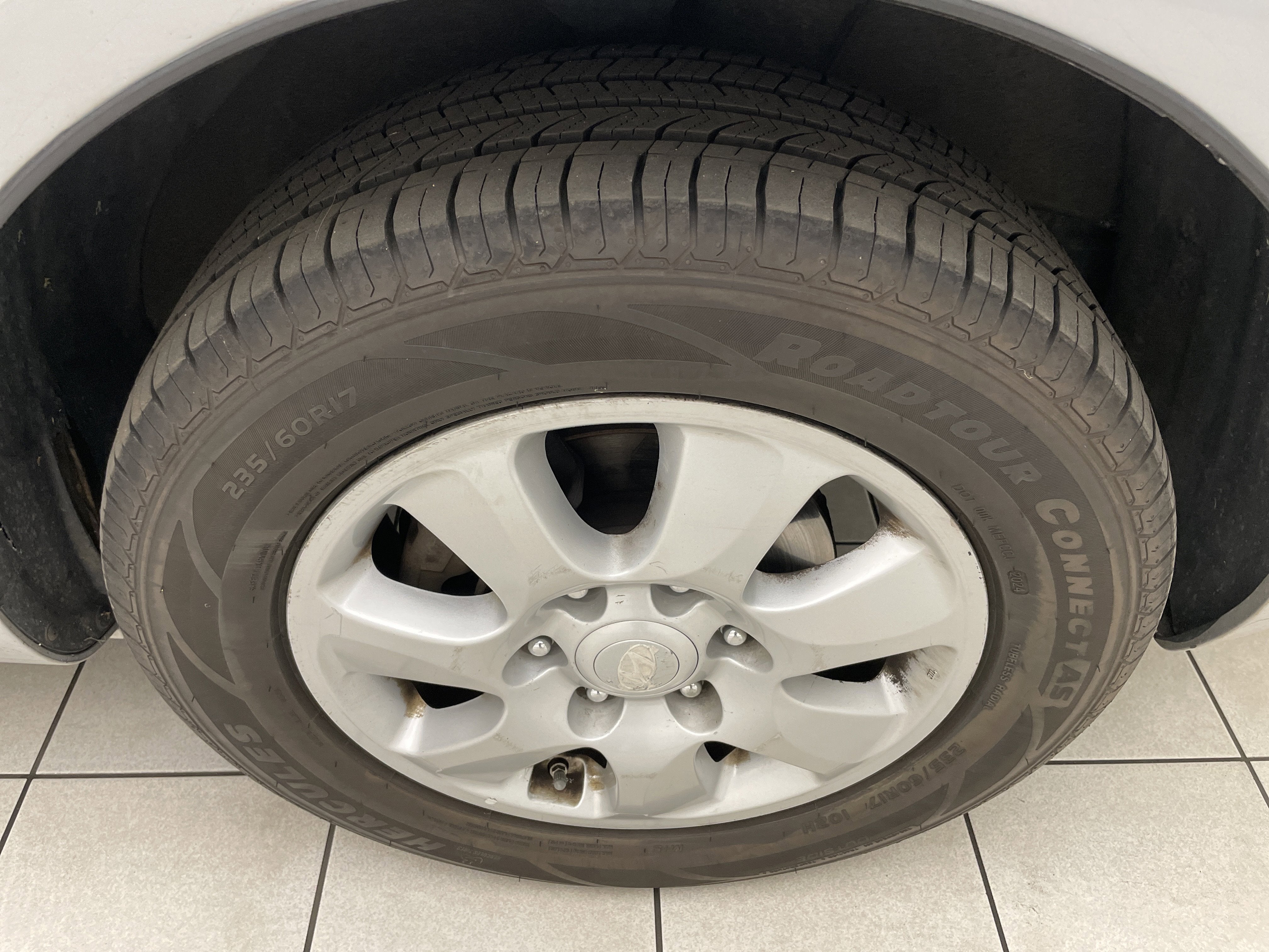 2007 Hyundai Entourage GLS