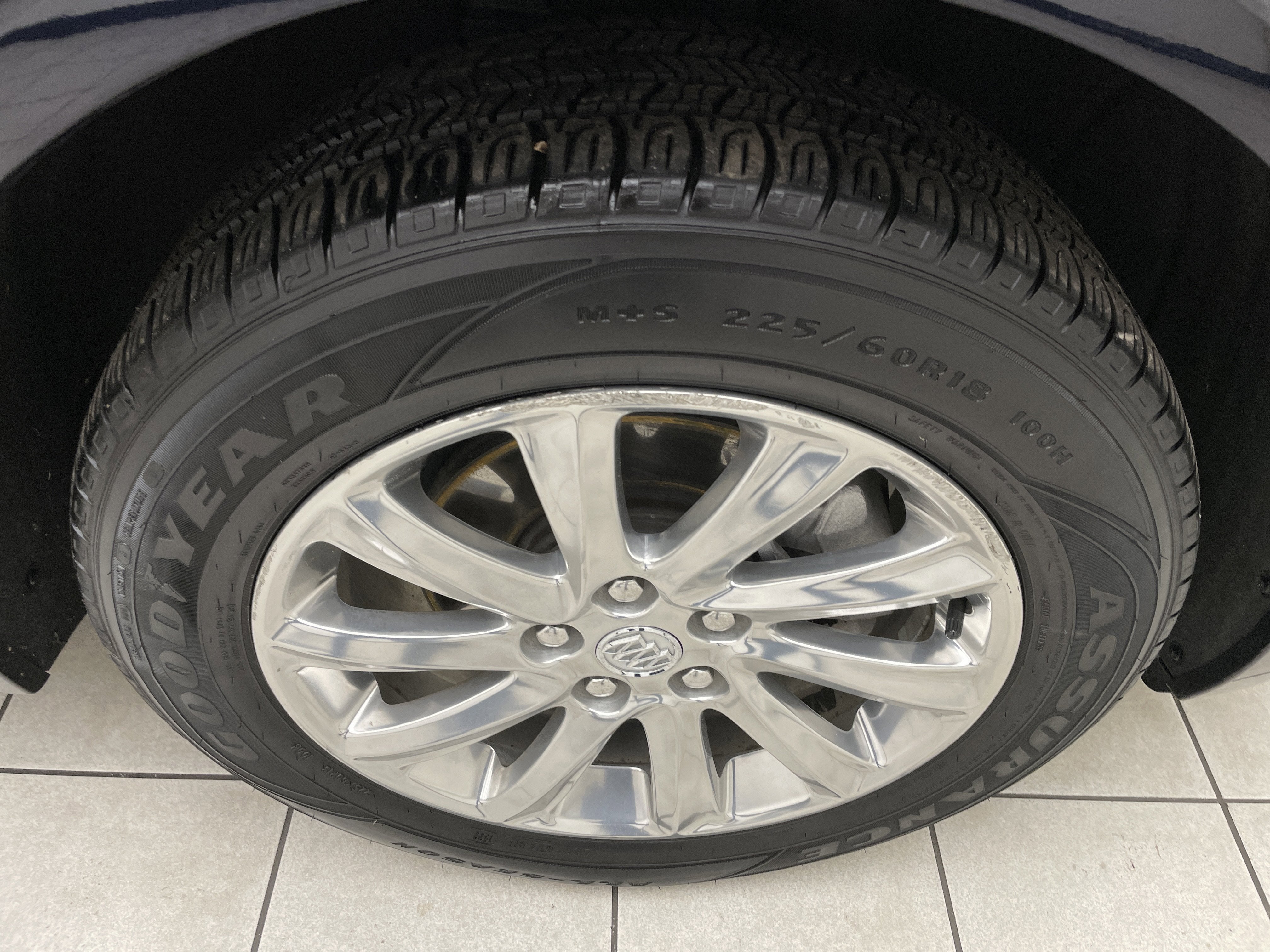 2020 Buick Envision Essence Group