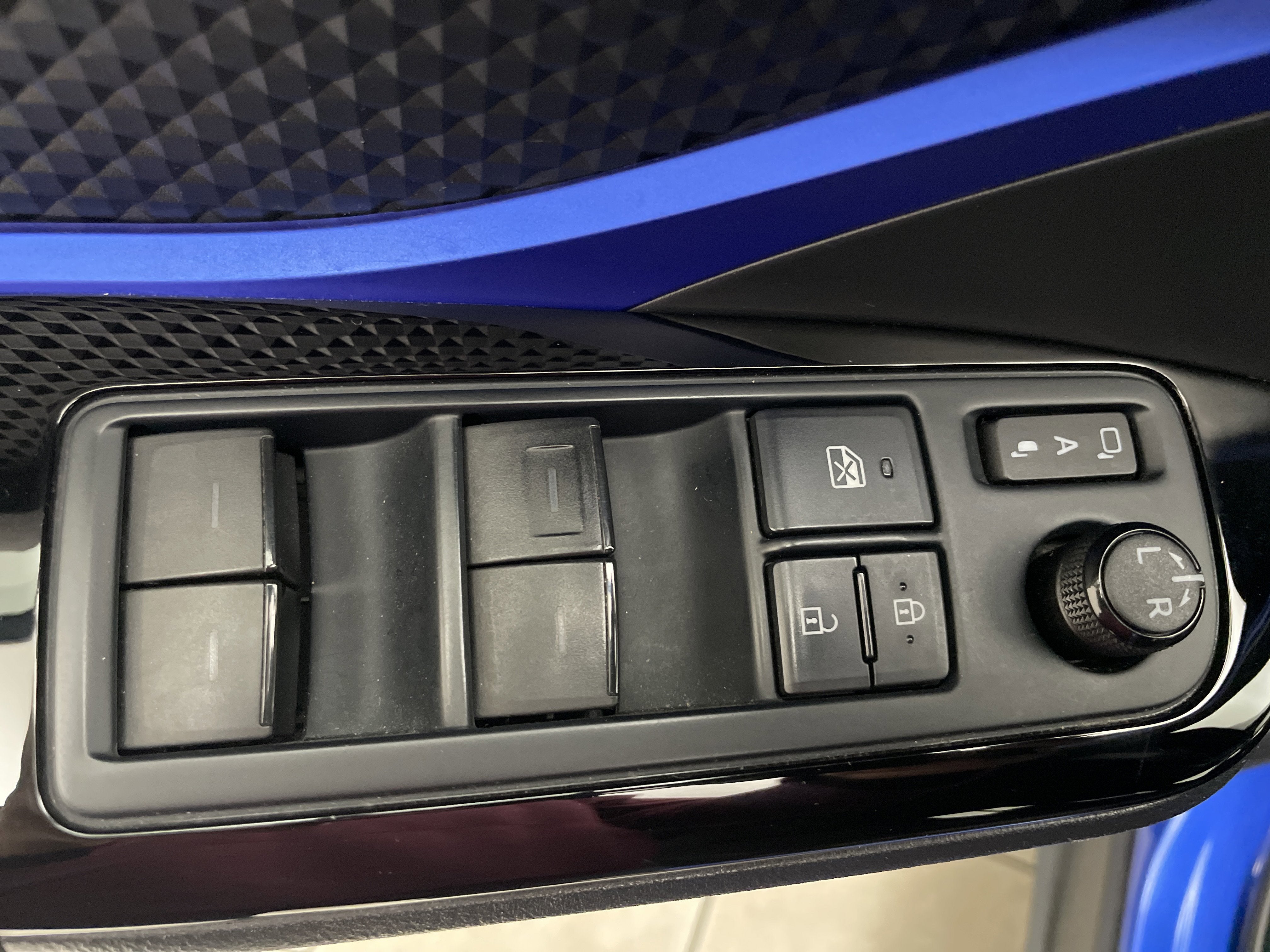 2020 Toyota C-HR XLE